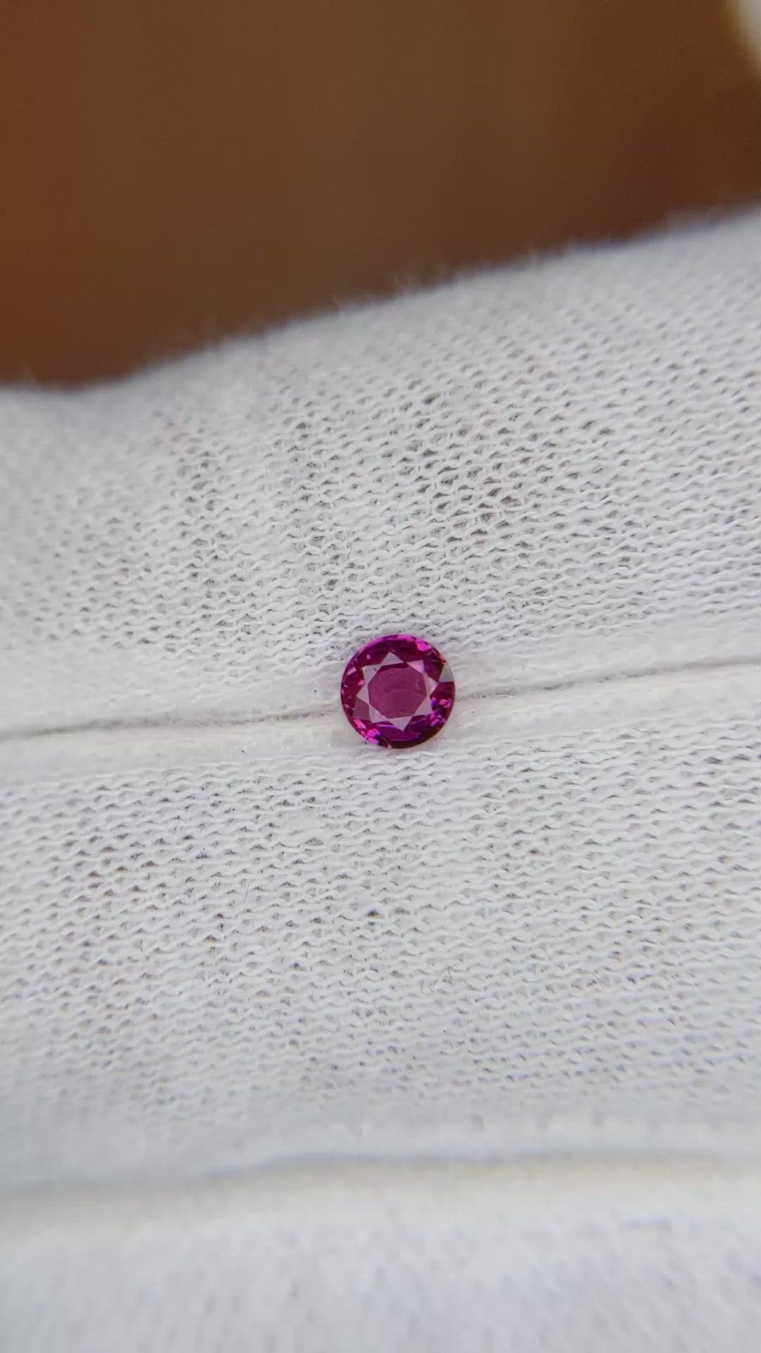 0.47 Ct. Reddish Pink Sapphire from Ceylon (Sri Lanka) Size Video