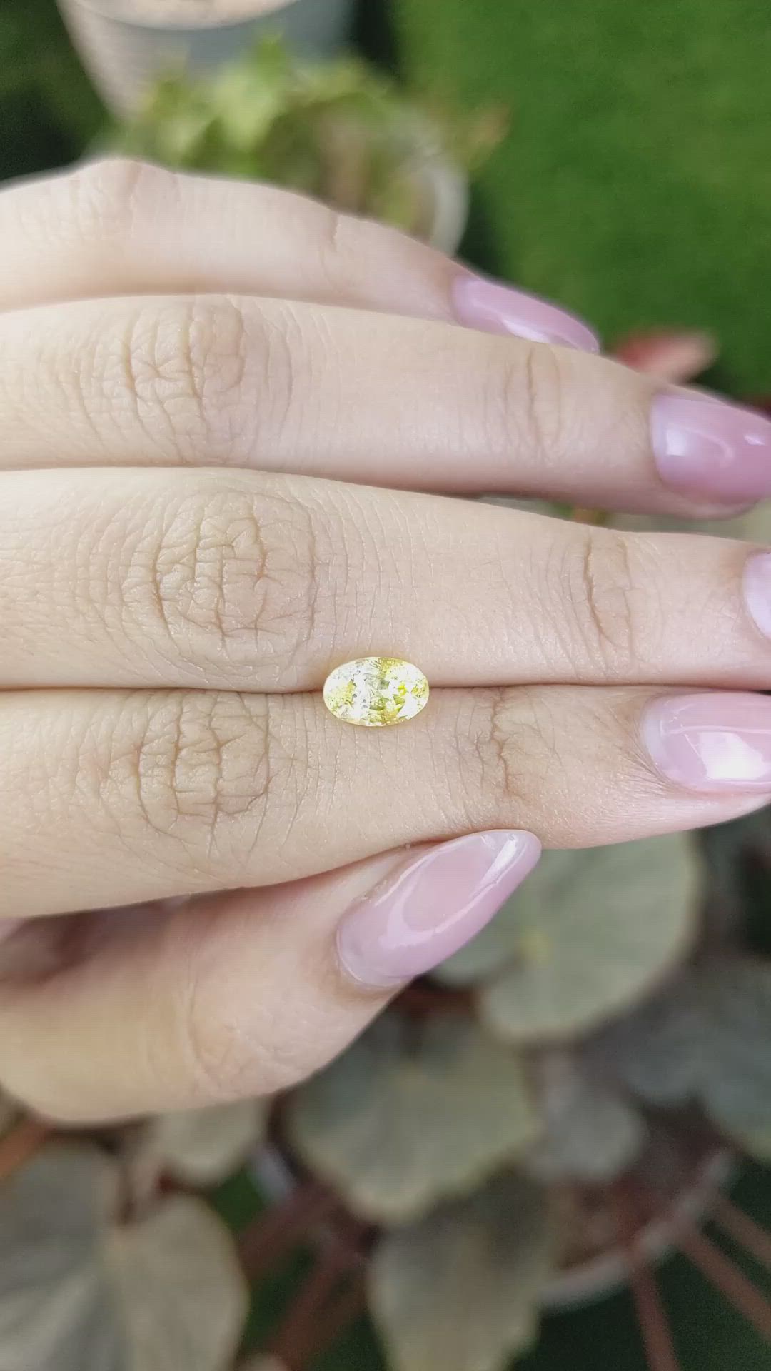 1.39 Ct. Yellow Sapphire from Ceylon (Sri Lanka) Size Video