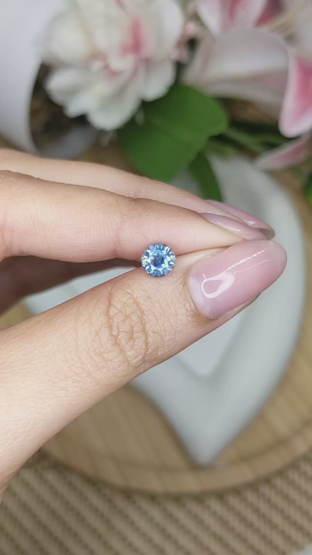 1.00 Ct. Greenish Blue Sapphire from Ceylon (Sri Lanka) Size Video