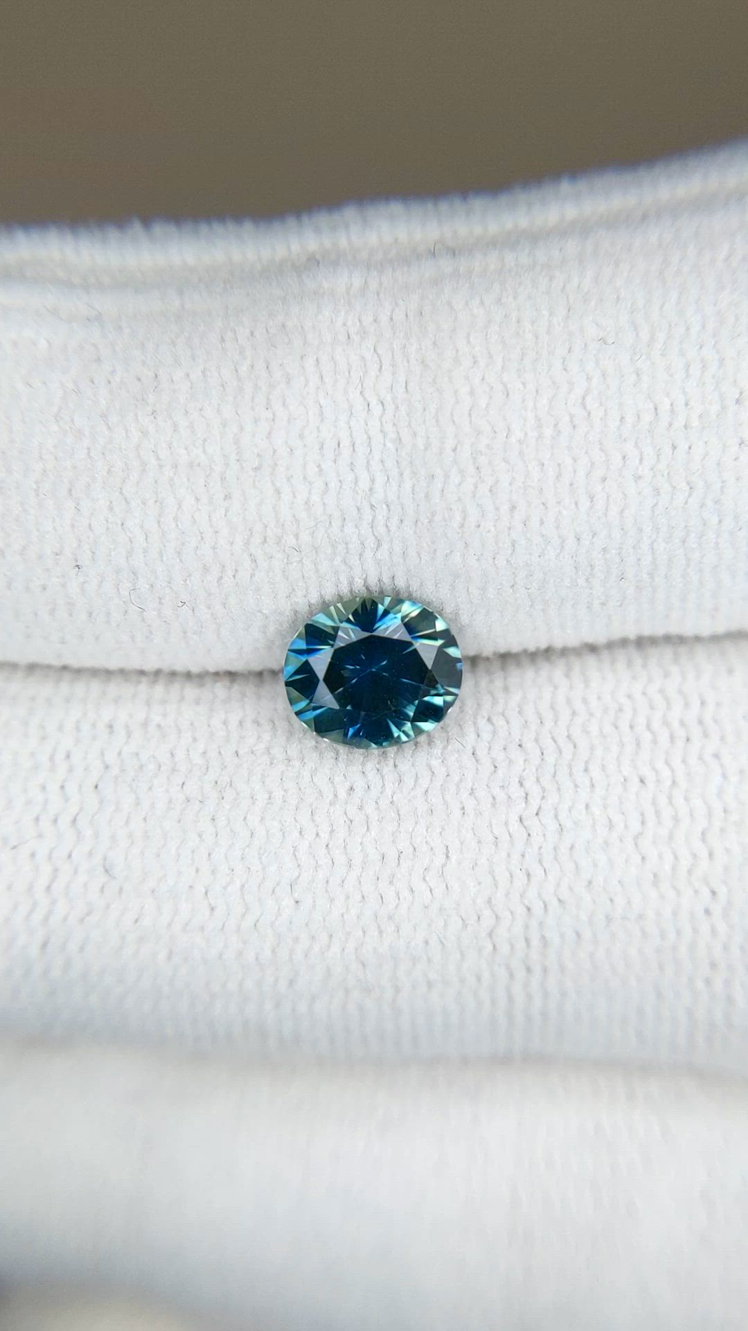 1.40 Ct. Bluish Green Sapphire from Montana Size Video