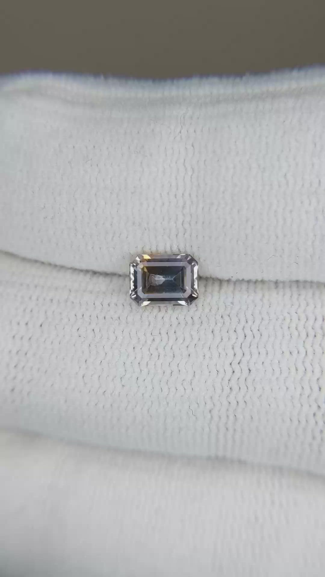 1.01 Ct. Bi Color / Parti Sapphire from Montana Size Video