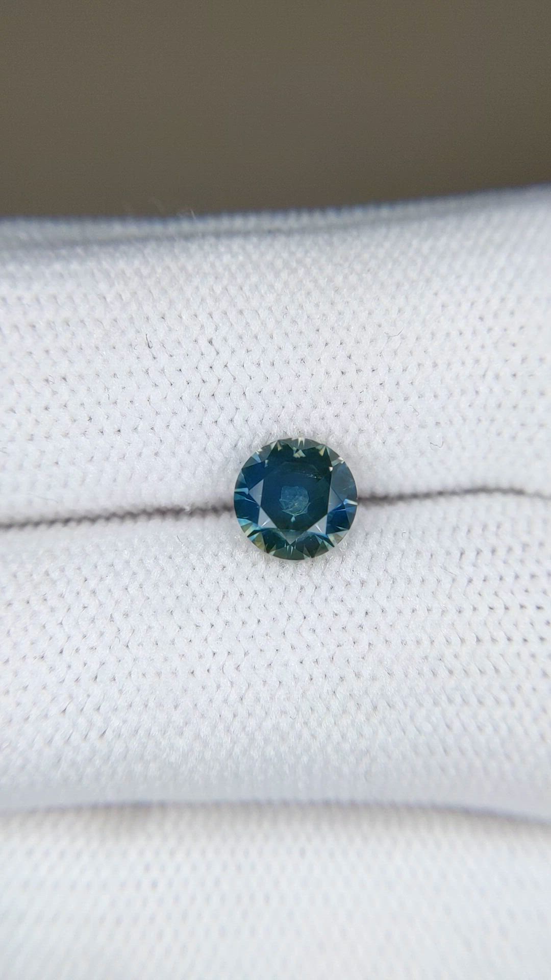 1.22 Ct. Bluish Green Sapphire from Montana Size Video
