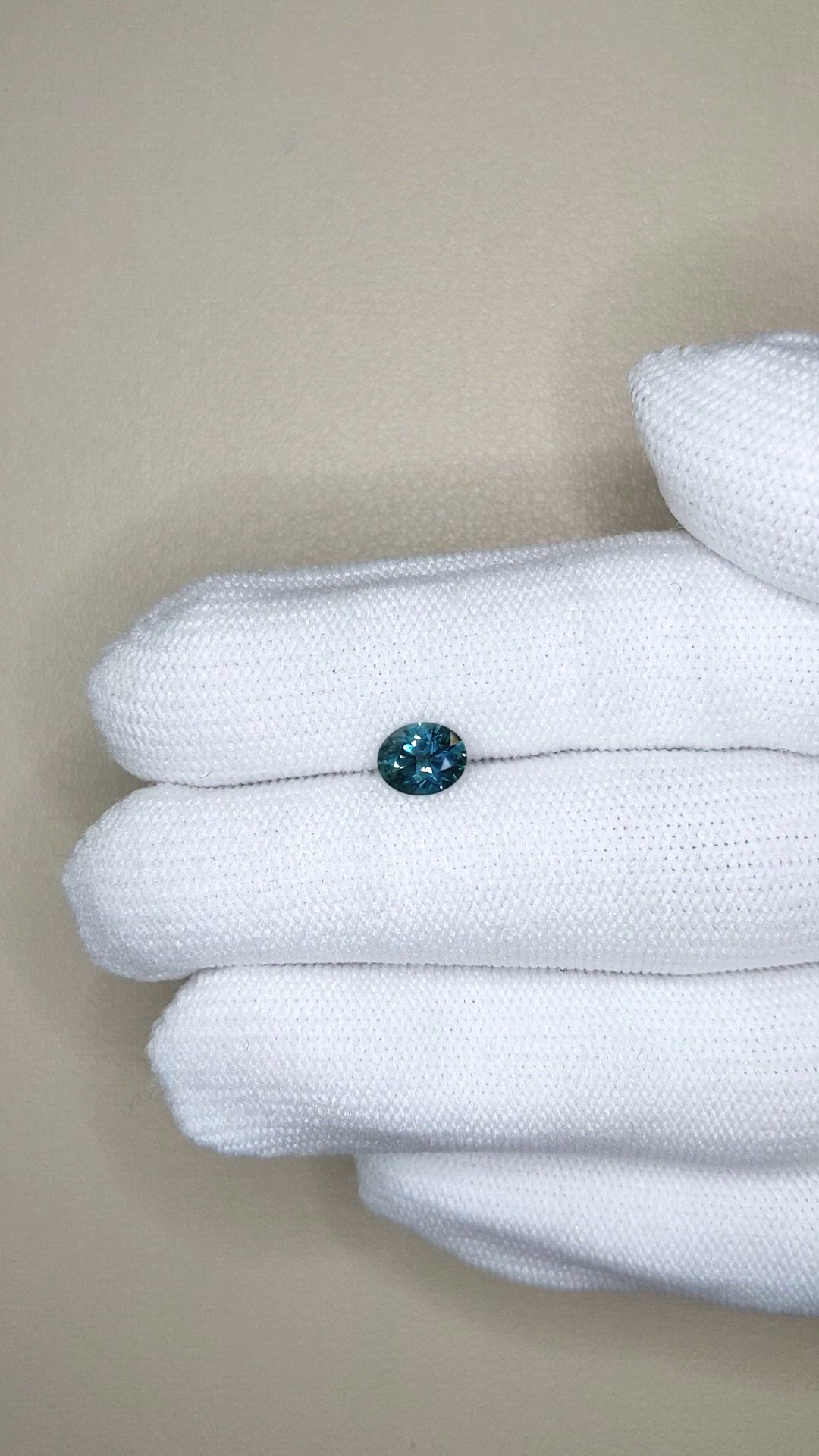 0.94 Ct. Bluish Green Sapphire from Montana Size Video