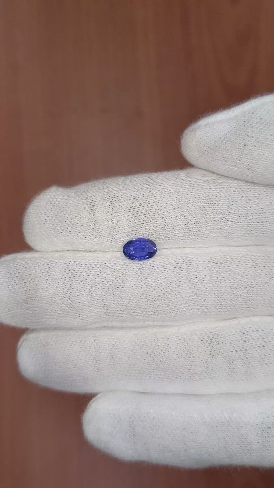 1.10 Ct. Blue Sapphire from Ceylon (Sri Lanka) Size Video