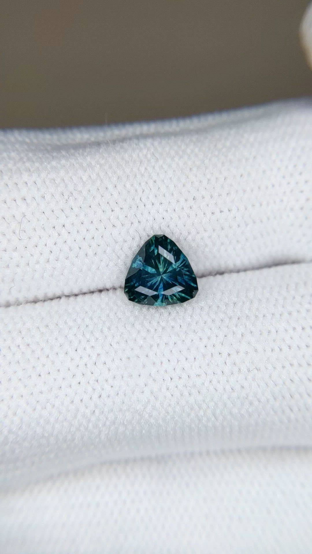 1.16 Ct. Bluish Green Sapphire from Montana Size Video