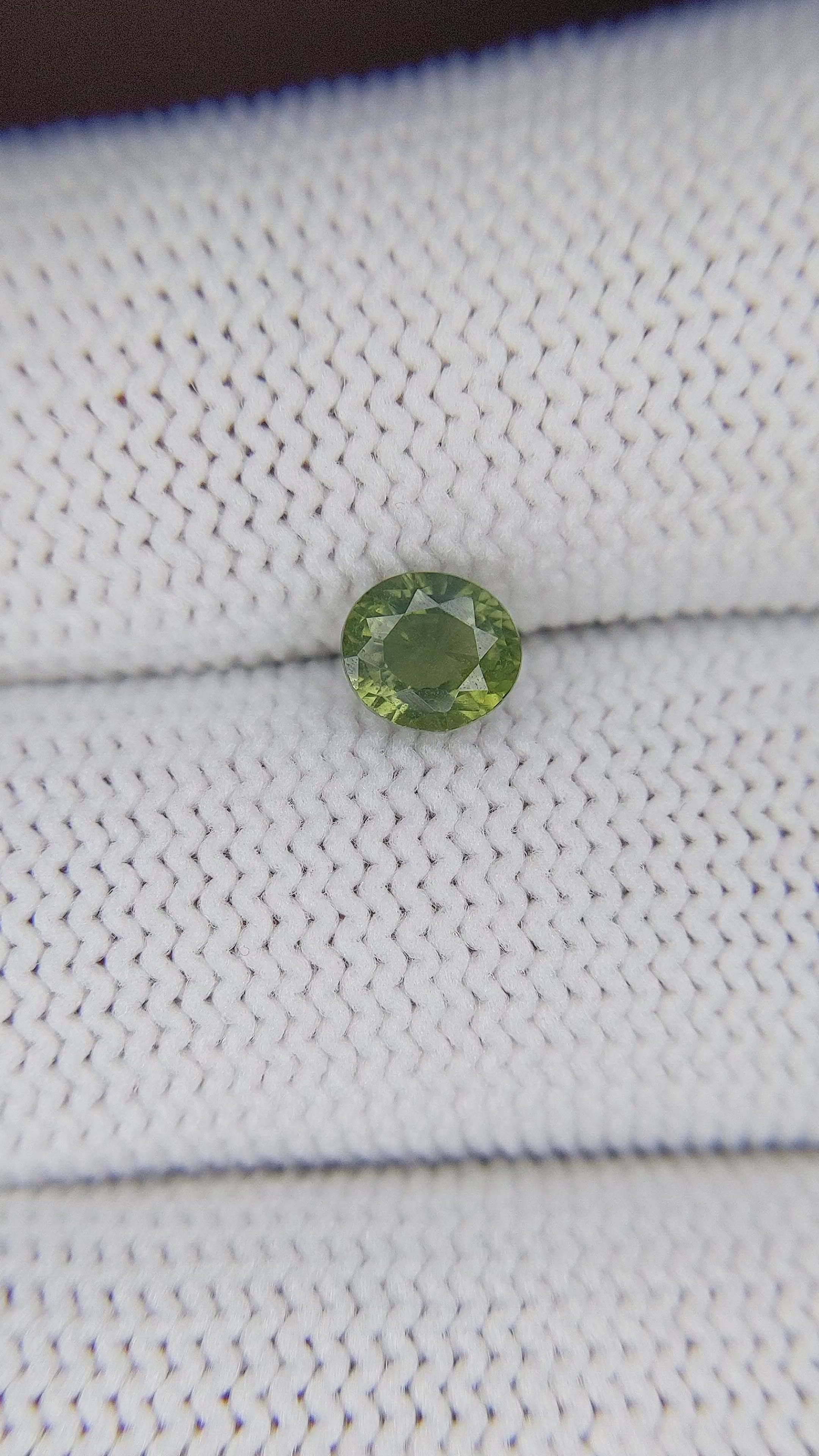 1.01 Ct. Yellowish Green Sapphire from Madagascar Size Video
