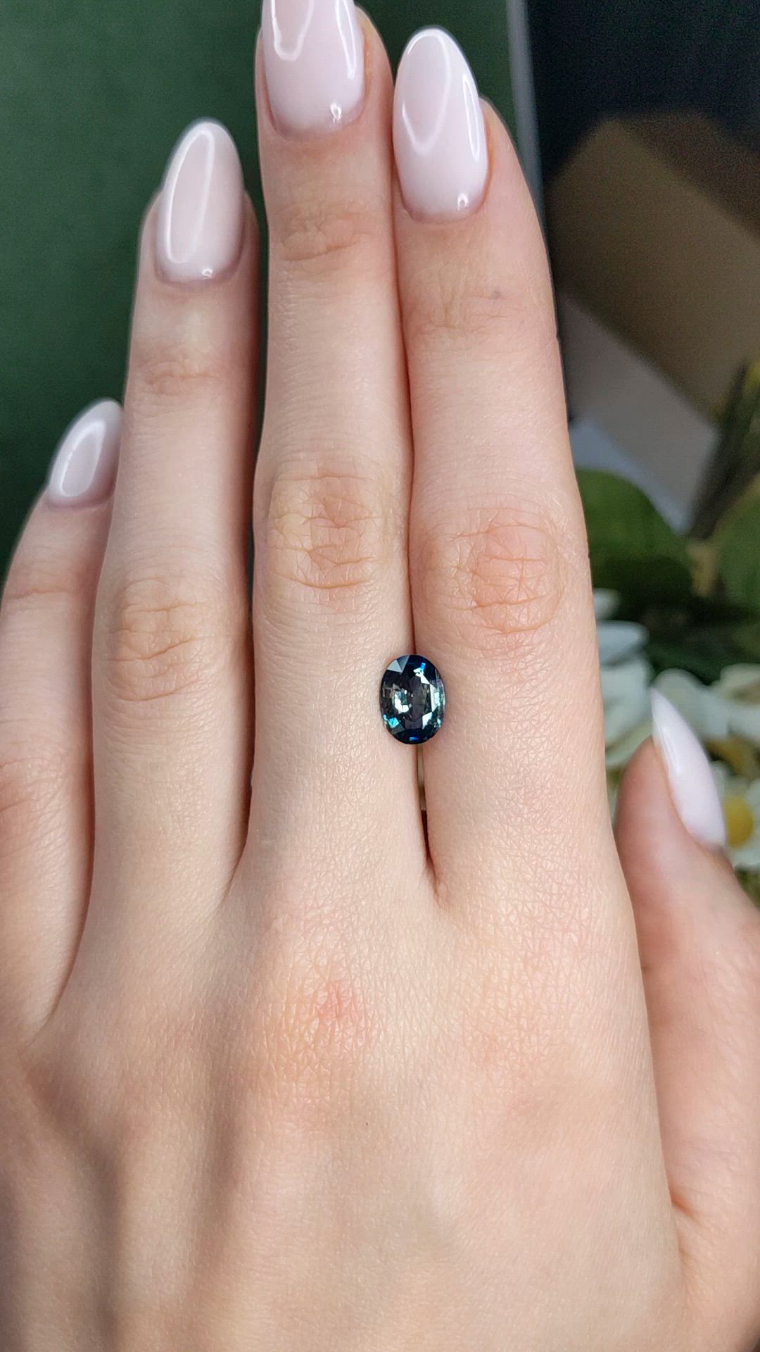 2.07 Ct. Bi Color / Parti Sapphire from Ceylon (Sri Lanka) Size Video