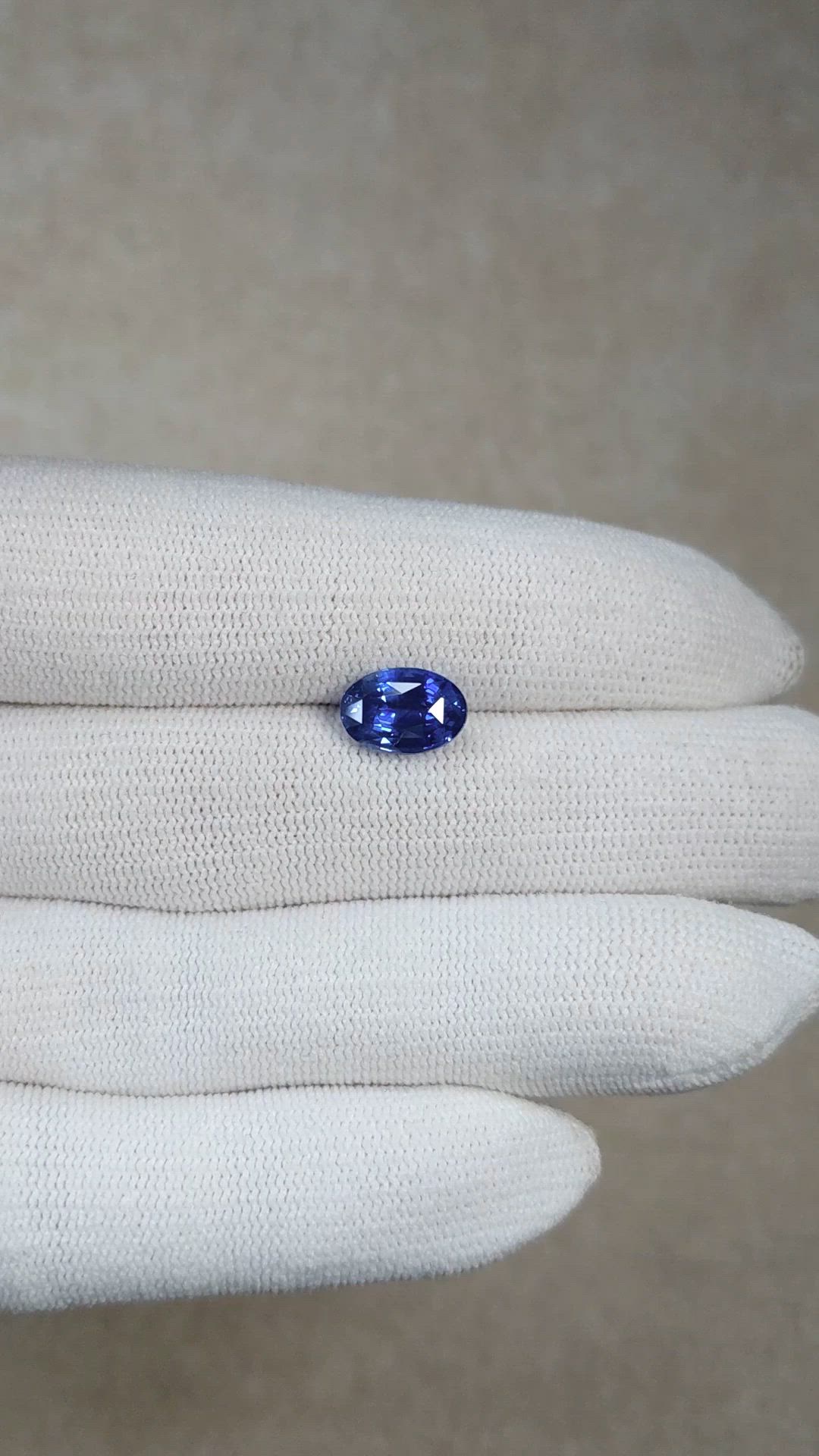 3.39 Ct. Blue Sapphire from Ceylon (Sri Lanka) Size Video
