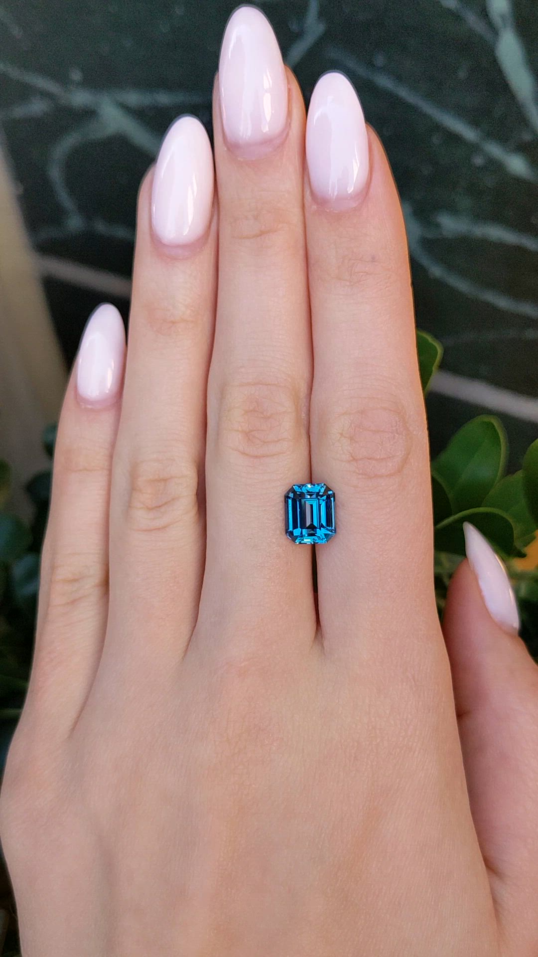 4.10 Ct. Blue Sapphire from Madagascar Size Video