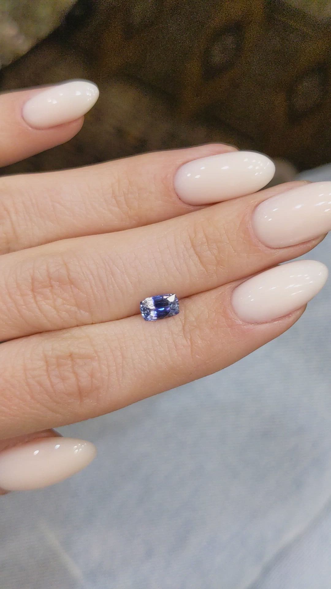 0.80 Ct. Bi Color Sapphire from Ceylon (Sri Lanka) Size Video