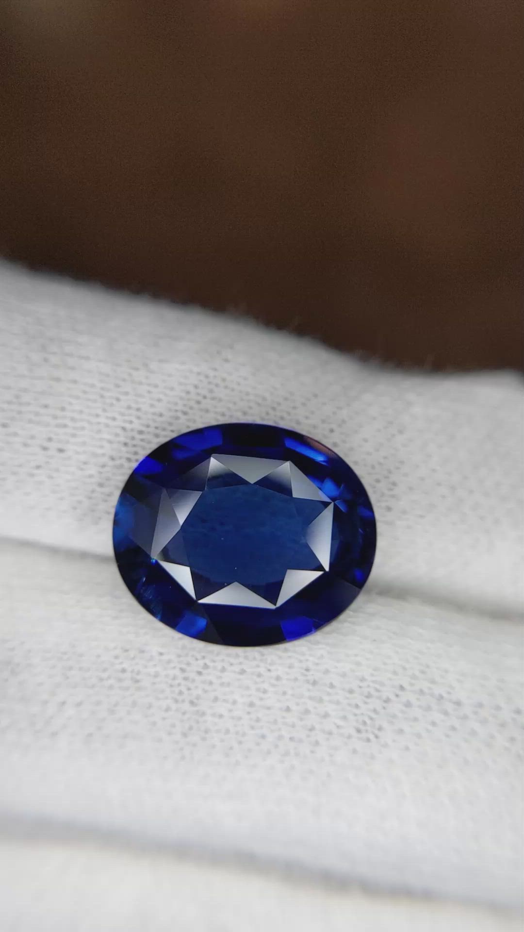10.03 Ct. Blue Sapphire from Ceylon (Sri Lanka) Size Video