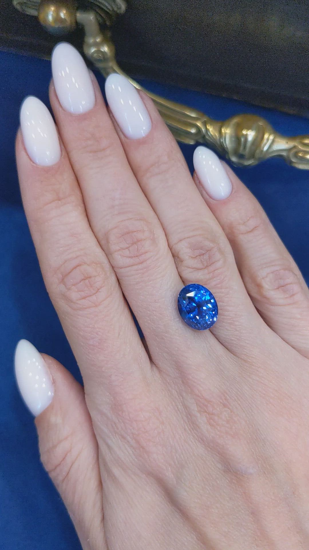 7.28 Ct. Blue Sapphire from Ceylon (Sri Lanka) Size Video