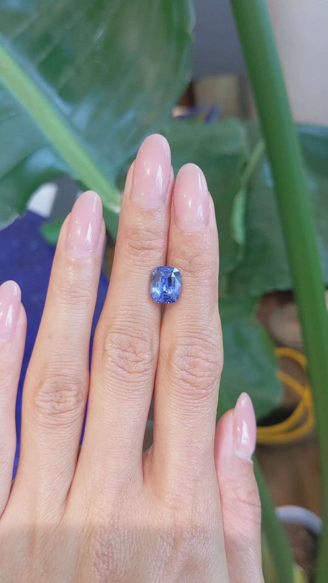 4.08 Ct. Blue Sapphire from Ceylon (Sri Lanka) Size Video
