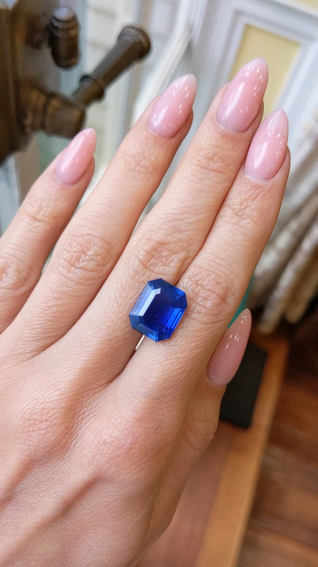 9.76 Ct. Blue Sapphire from Ceylon (Sri Lanka) Size Video