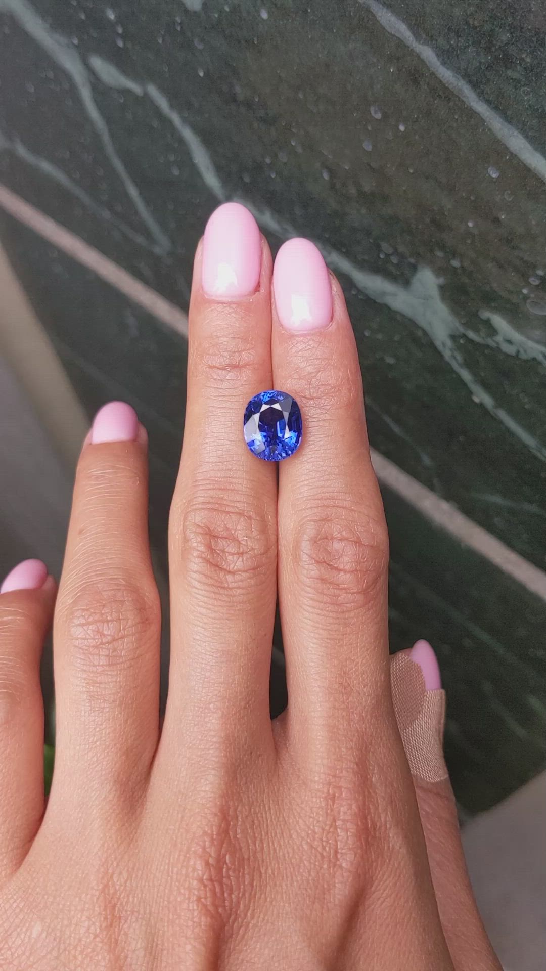 6.20 Ct. Blue Sapphire from Ceylon (Sri Lanka) Size Video