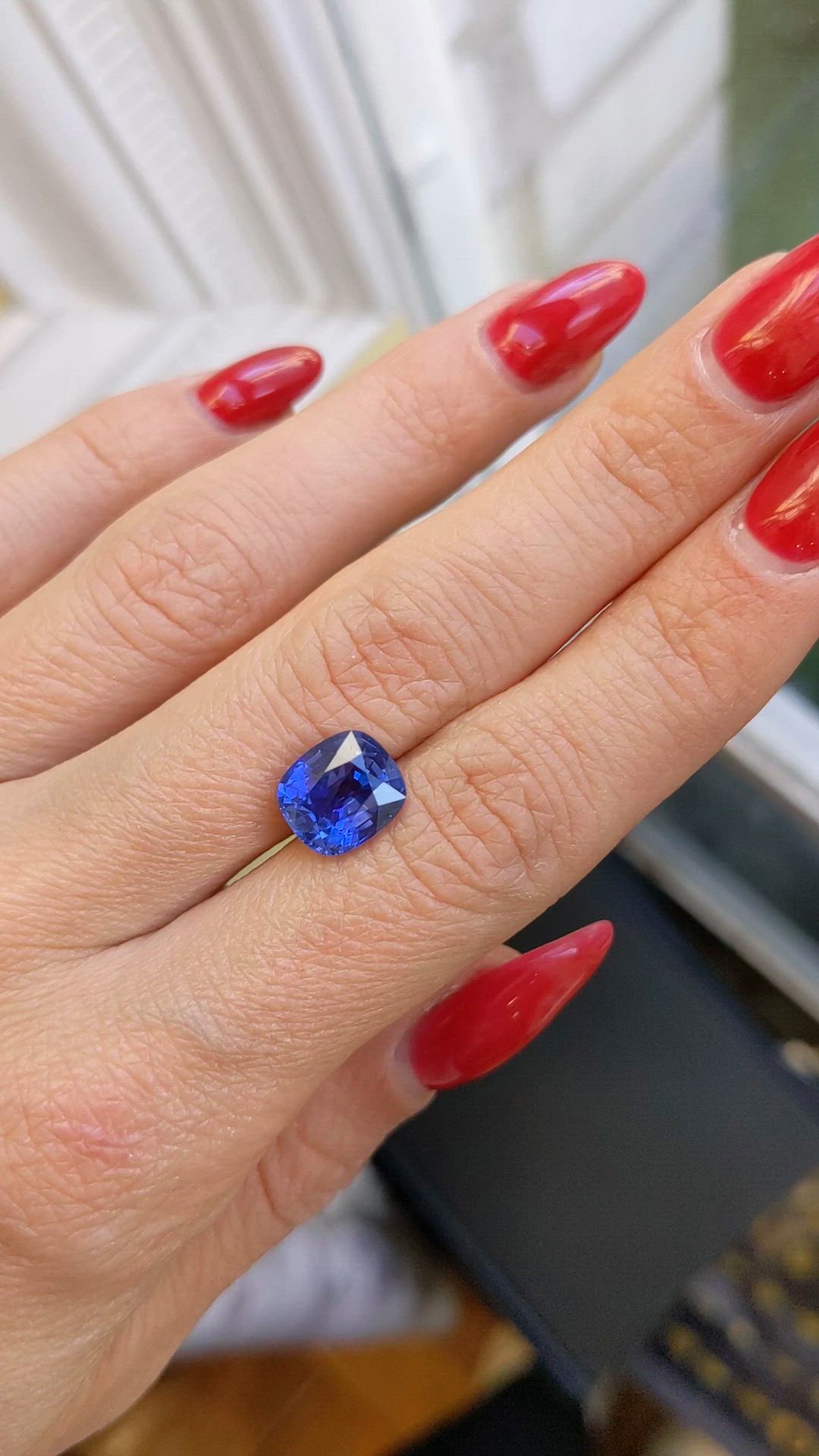 4.19 Ct. Blue Sapphire from Ceylon (Sri Lanka) Size Video