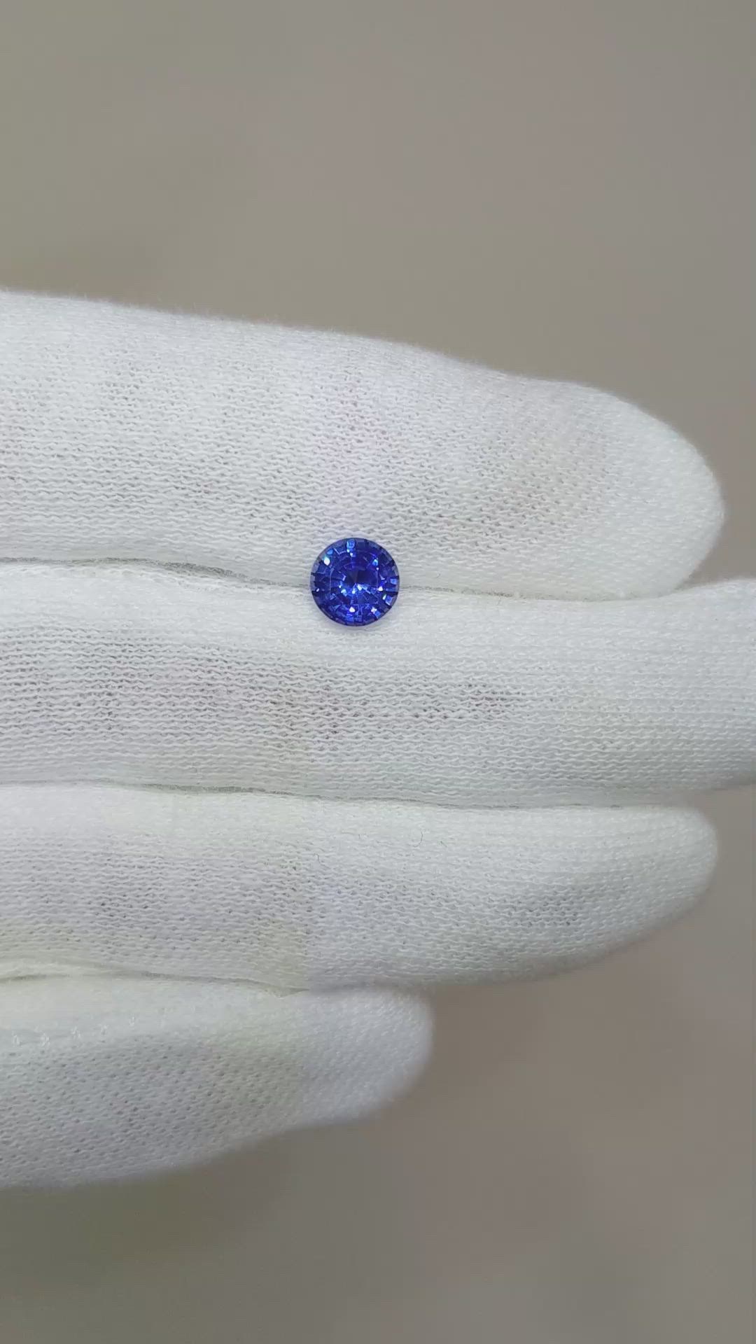 1.02 Ct. Blue Sapphire from Ceylon (Sri Lanka) Size Video