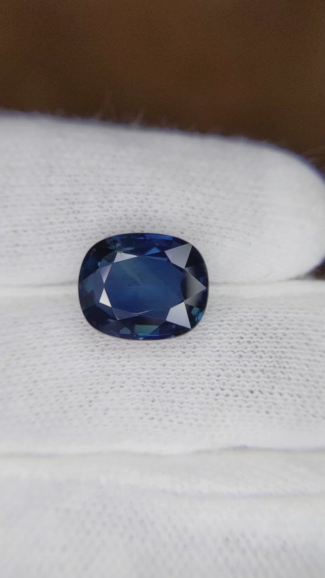 6.20 Ct. Blue Sapphire from Thailand Size Video