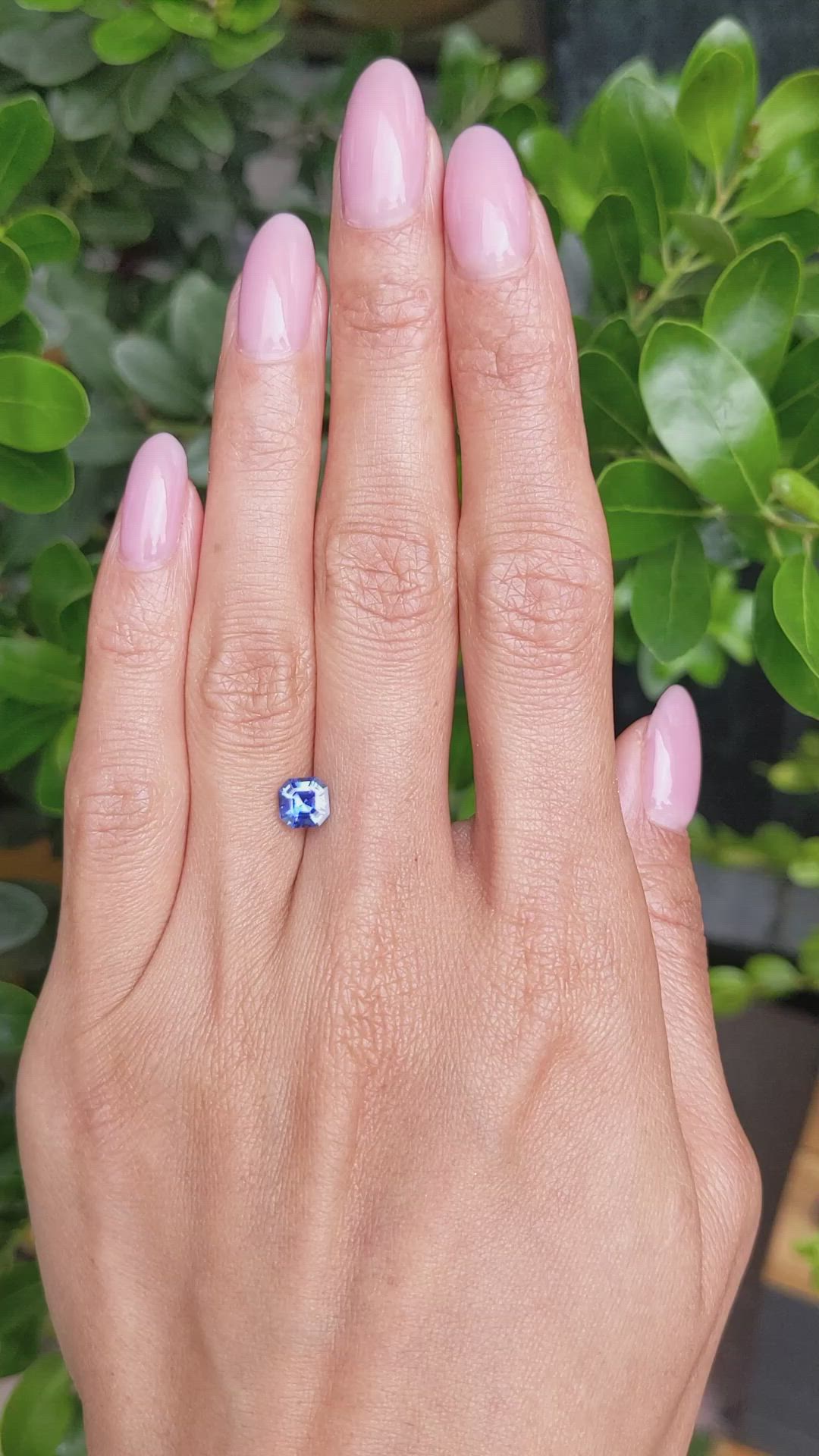 1.05 Ct. Blue Sapphire from Ceylon (Sri Lanka) Size Video