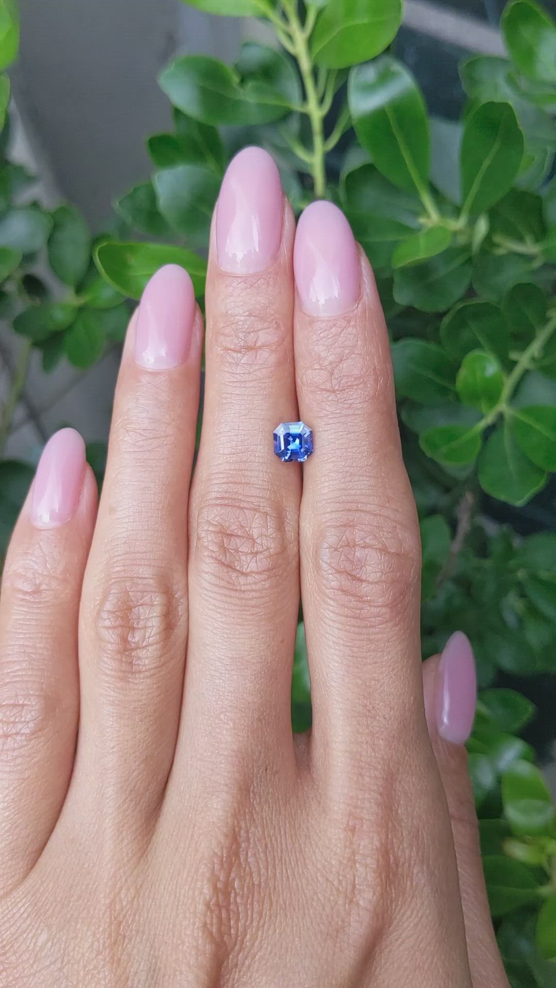 1.05 Ct. Blue Sapphire from Ceylon (Sri Lanka) Size Video