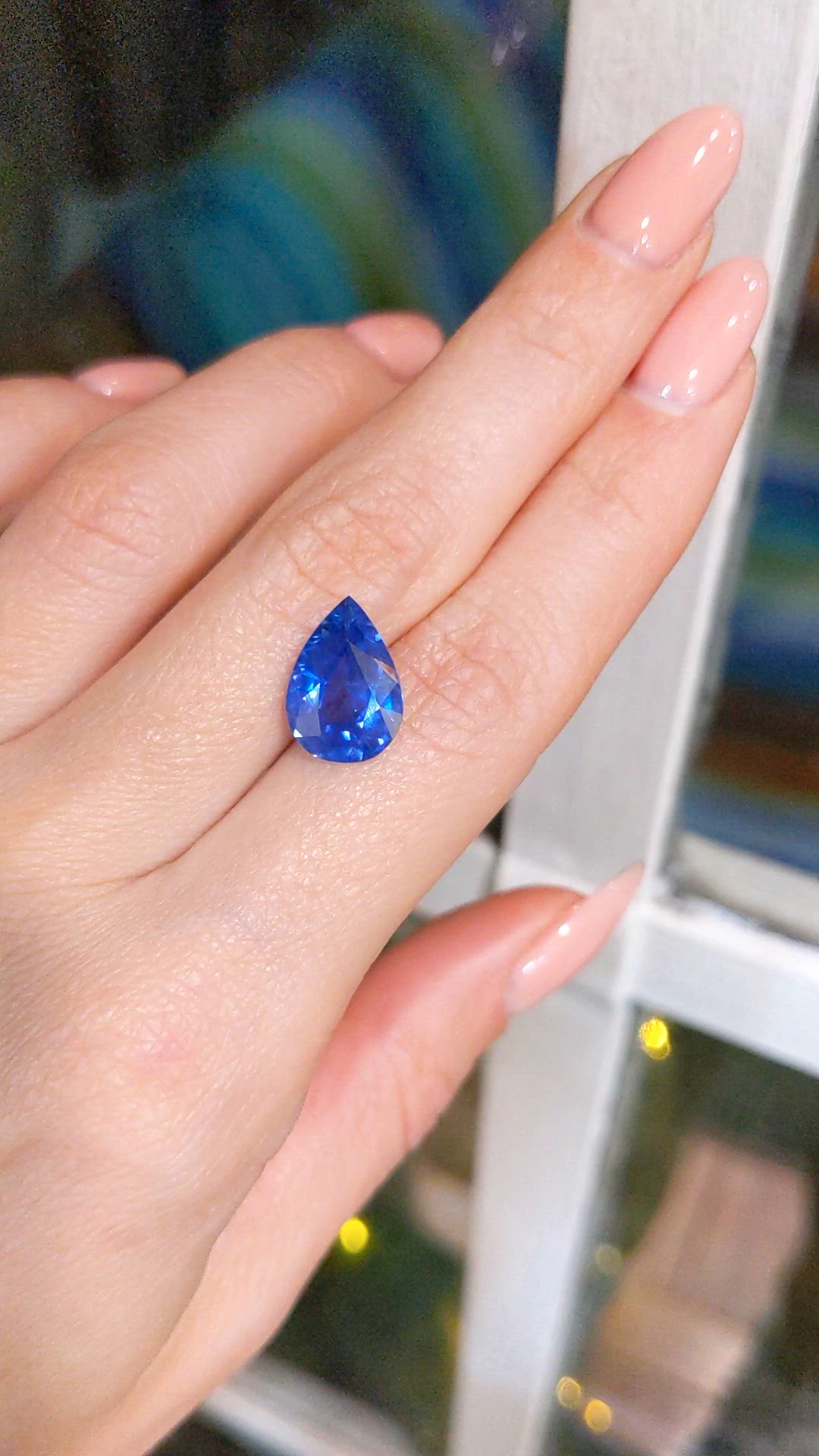 5.76 Ct. Blue Sapphire from Ceylon (Sri Lanka) Size Video