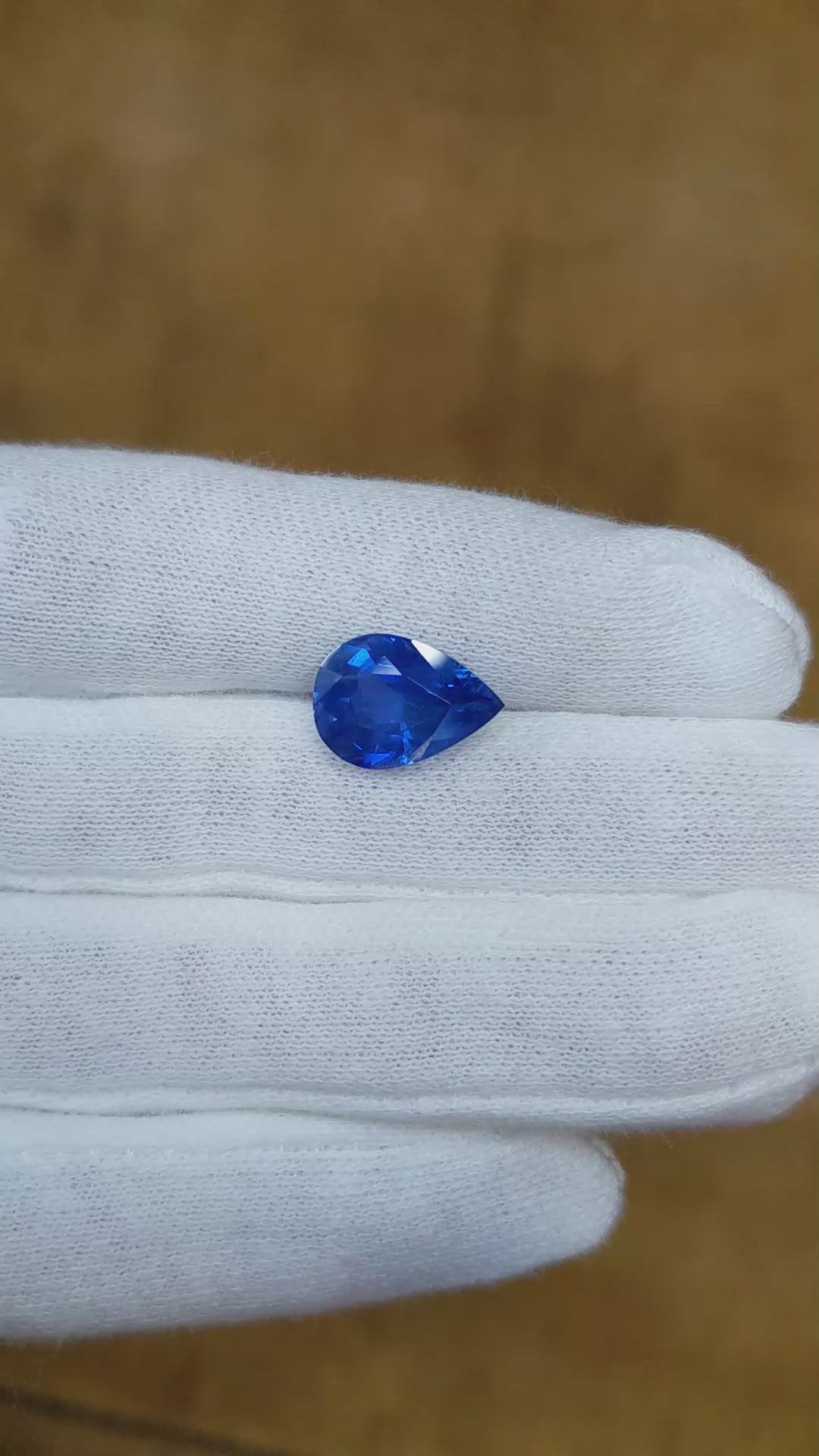 5.76 Ct. Blue Sapphire from Ceylon (Sri Lanka) Size Video