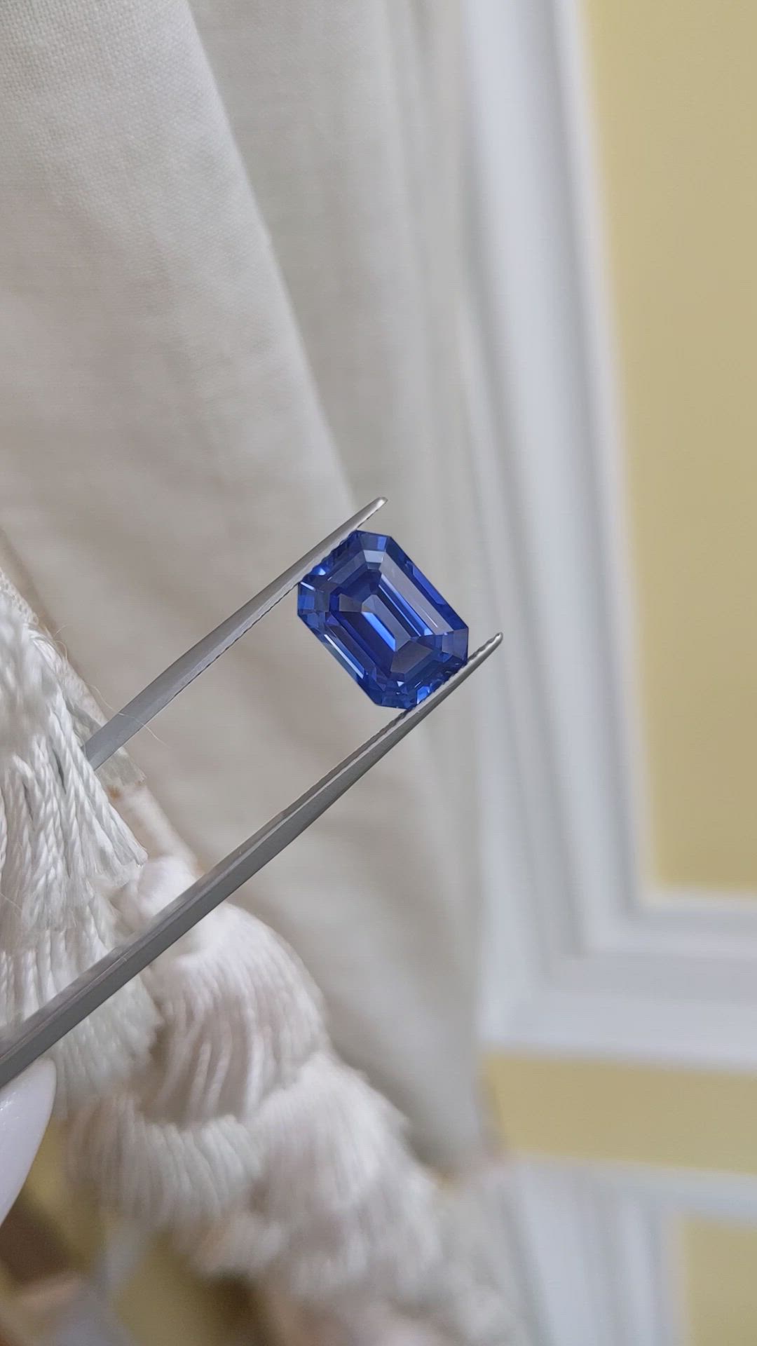 8.14 Ct. Blue Sapphire from Ceylon (Sri Lanka) Size Video