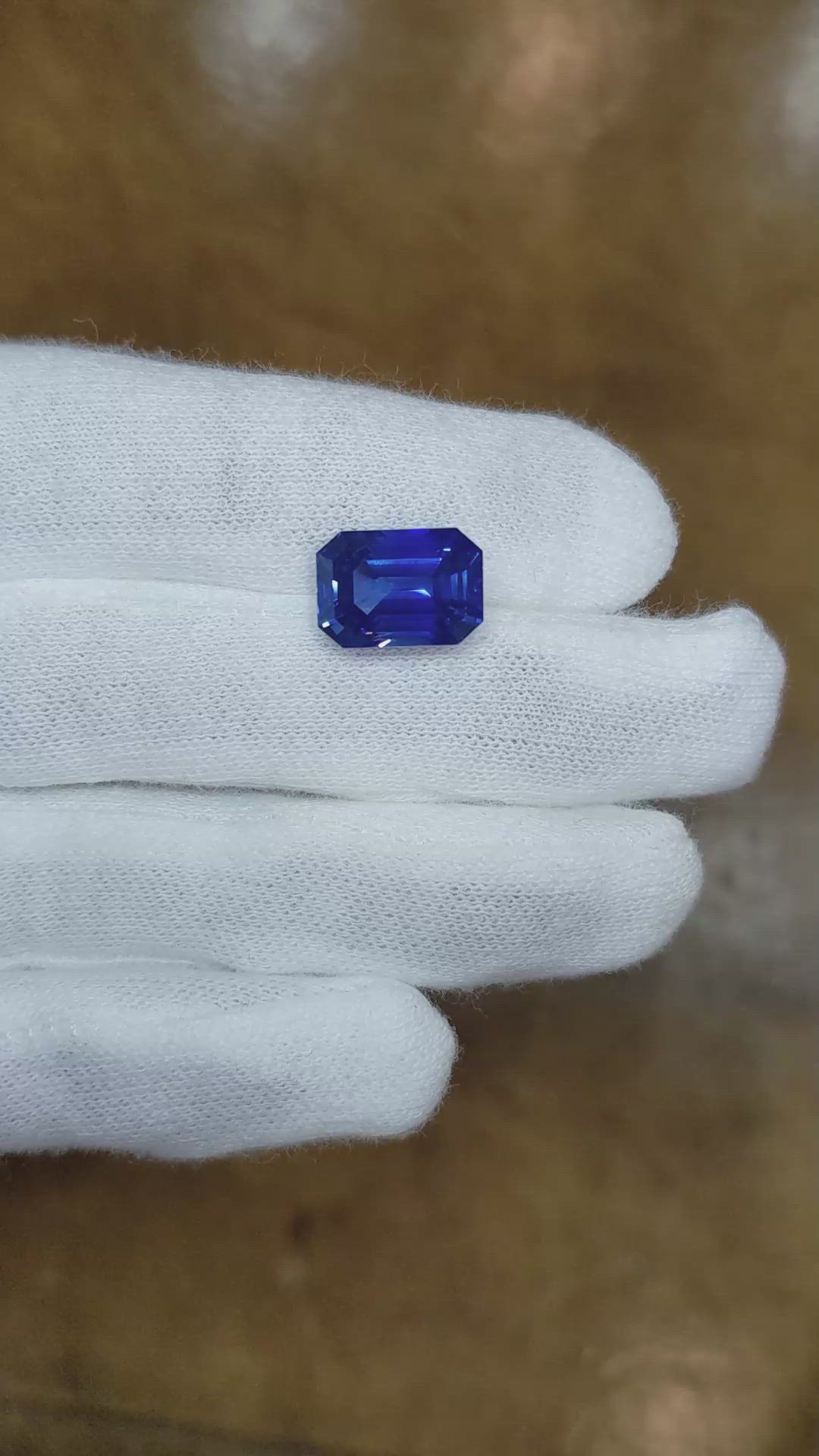 8.14 Ct. Blue Sapphire from Ceylon (Sri Lanka) Size Video