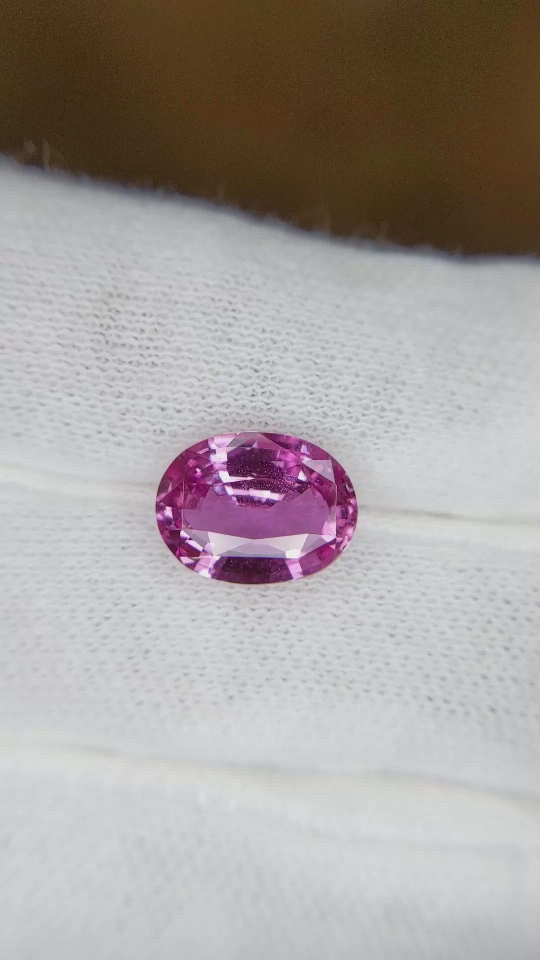 3.64 Ct. Pink Sapphire from Ceylon (Sri Lanka) Size Video