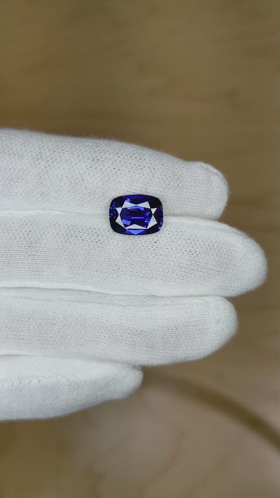 4.45 Ct. Color Change Sapphire from Ceylon (Sri Lanka) Size Video