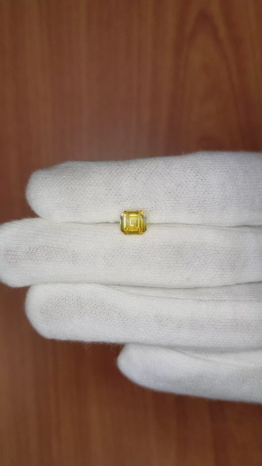 1.57 Ct. Yellow Sapphire from Ceylon (Sri Lanka) Size Video