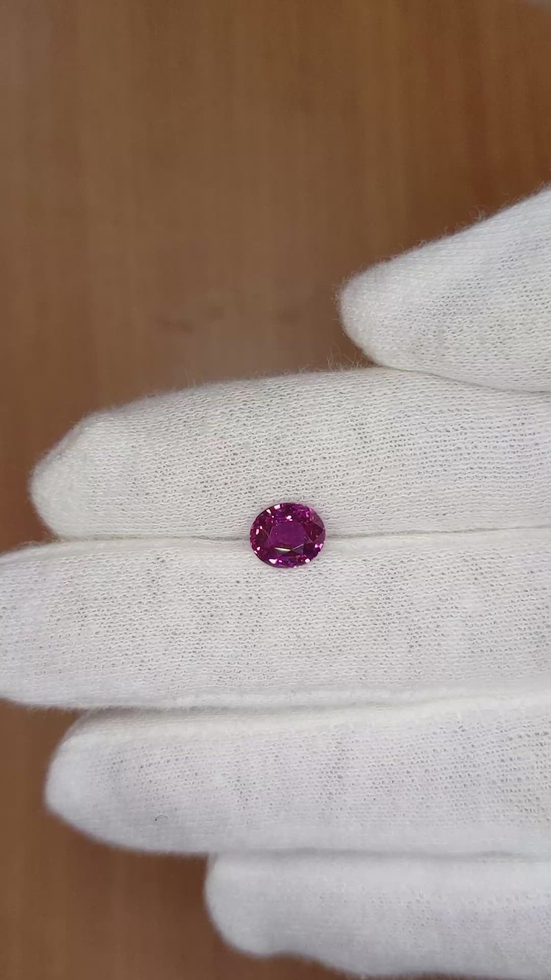 1.69 Ct. Reddish Pink Sapphire from Ceylon (Sri Lanka) Size Video