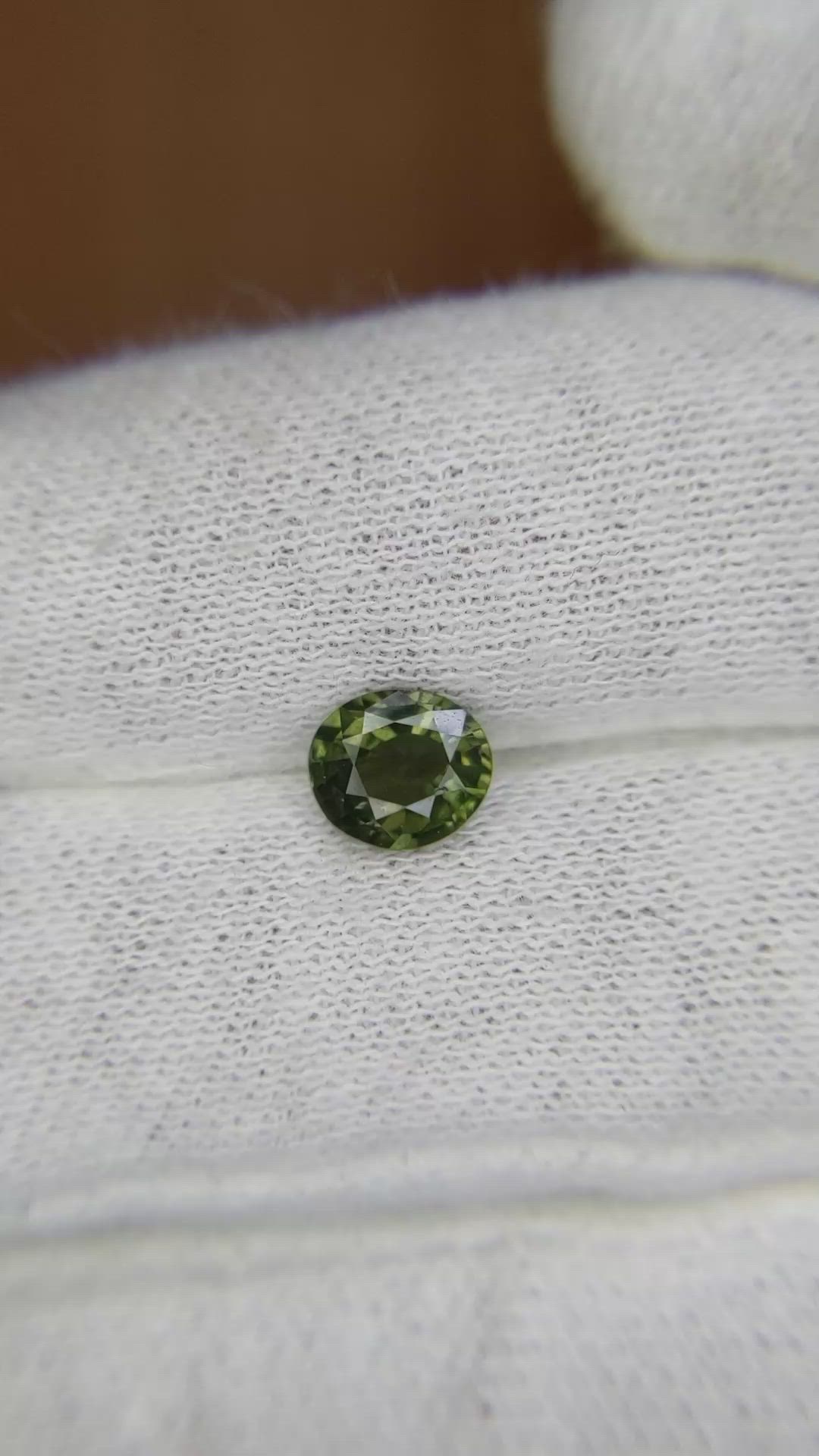 1.19 Ct. Green Sapphire from Ceylon (Sri Lanka) Size Video