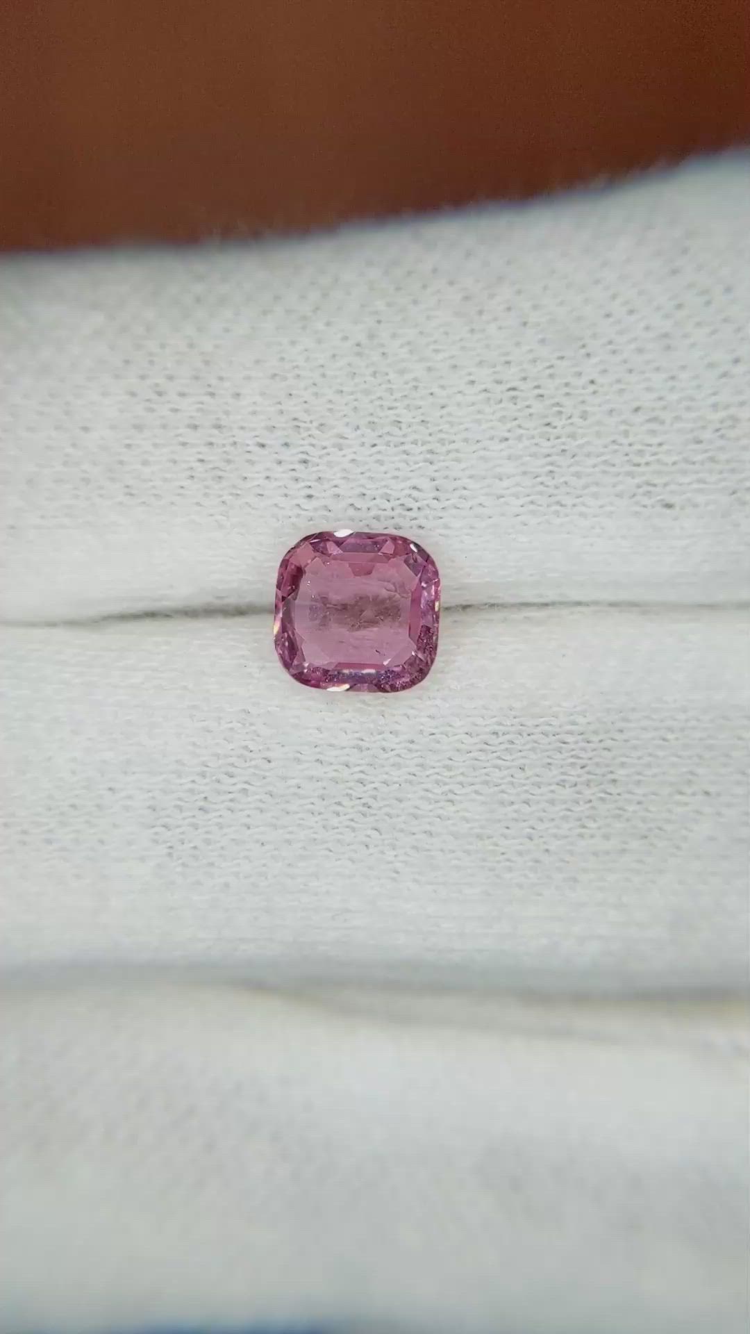 1.27 Ct. Pink Sapphire from Ceylon (Sri Lanka) Size Video