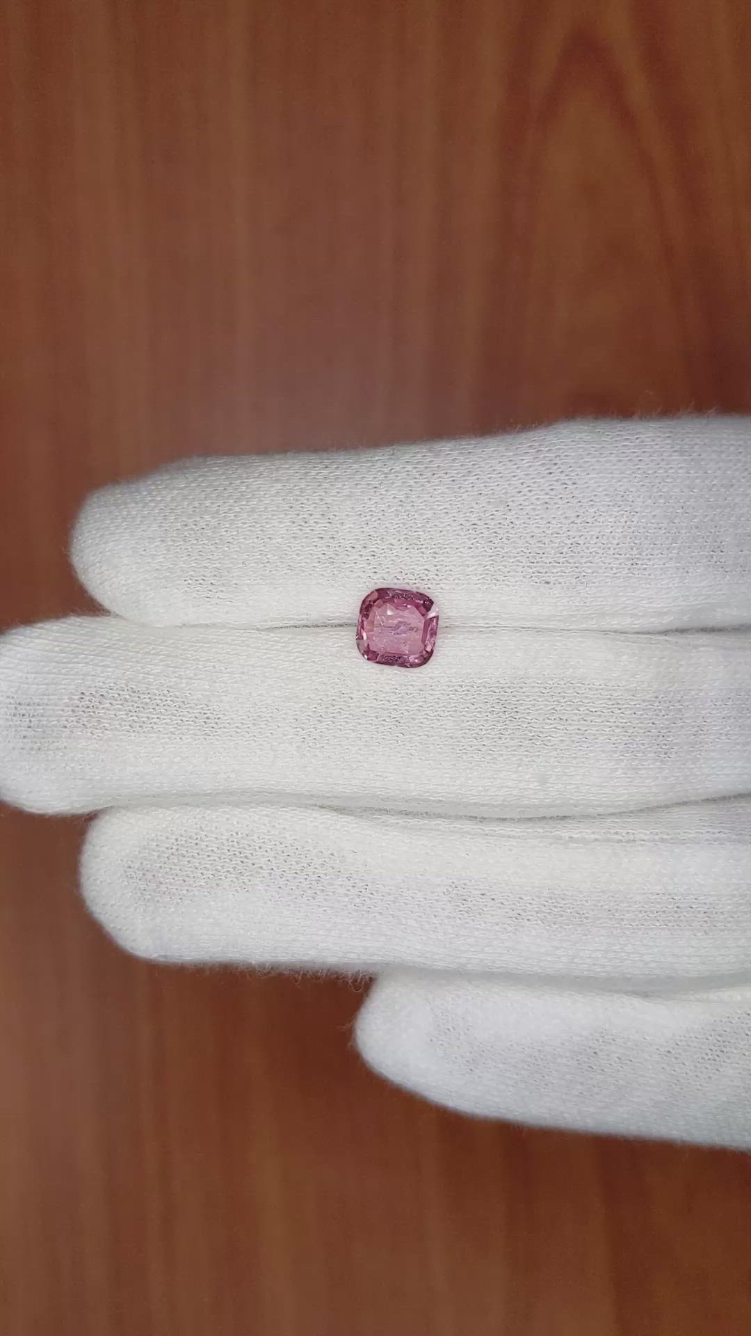 1.27 Ct. Pink Sapphire from Ceylon (Sri Lanka) Size Video