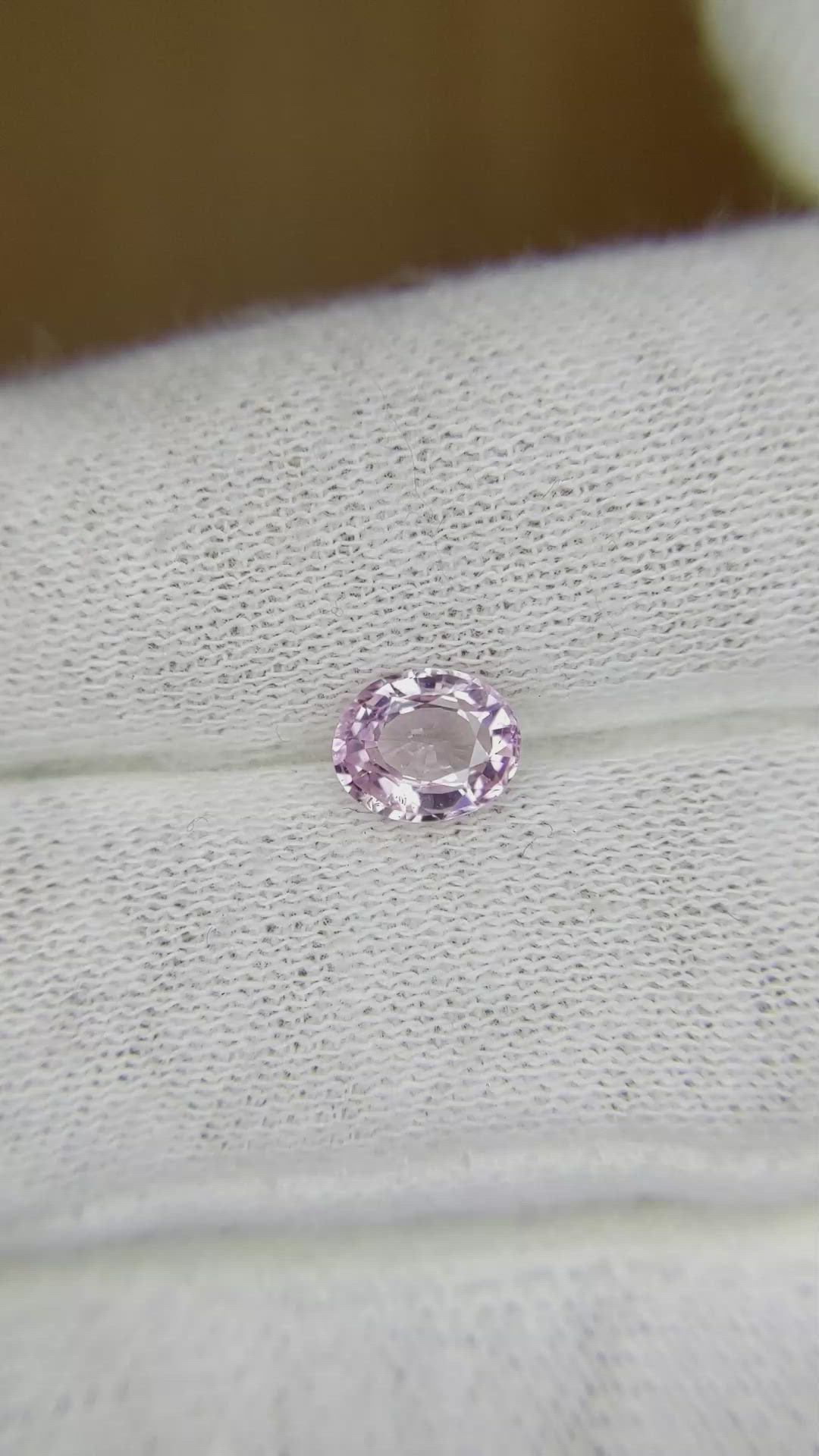 1.03 Ct. Pink Sapphire from Ceylon (Sri Lanka) Size Video