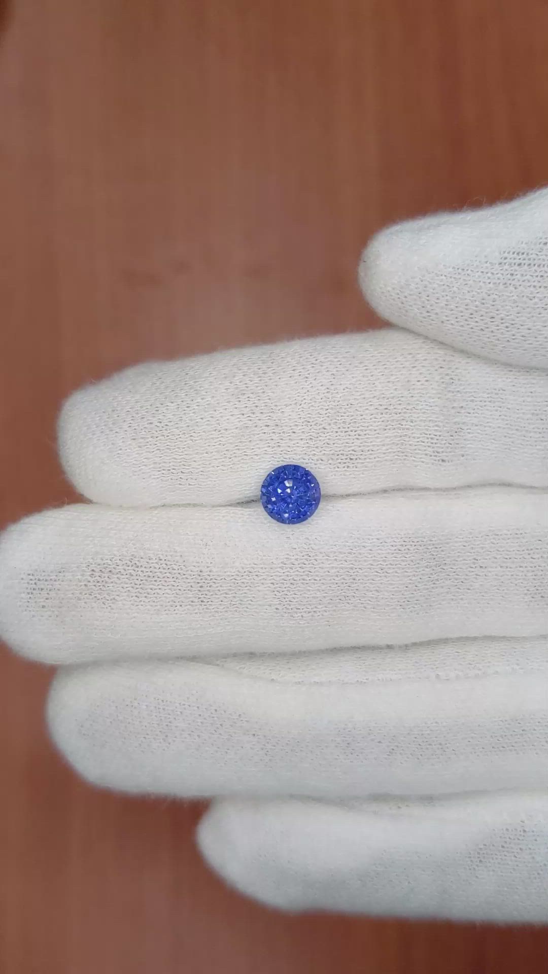 1.27 Ct. Blue Sapphire from Ceylon (Sri Lanka) Size Video