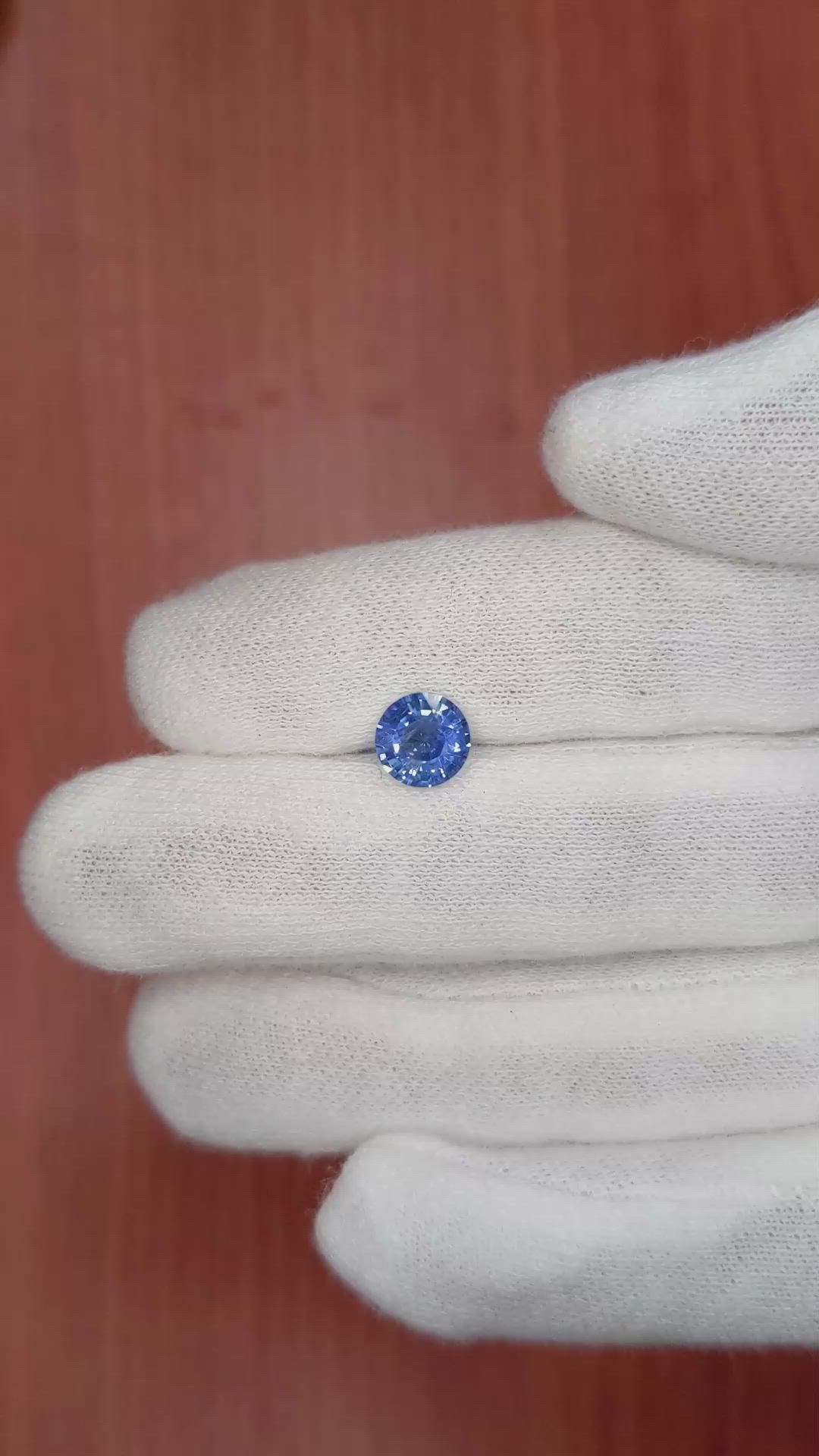 1.57 Ct. Blue Sapphire from Ceylon (Sri Lanka) Size Video