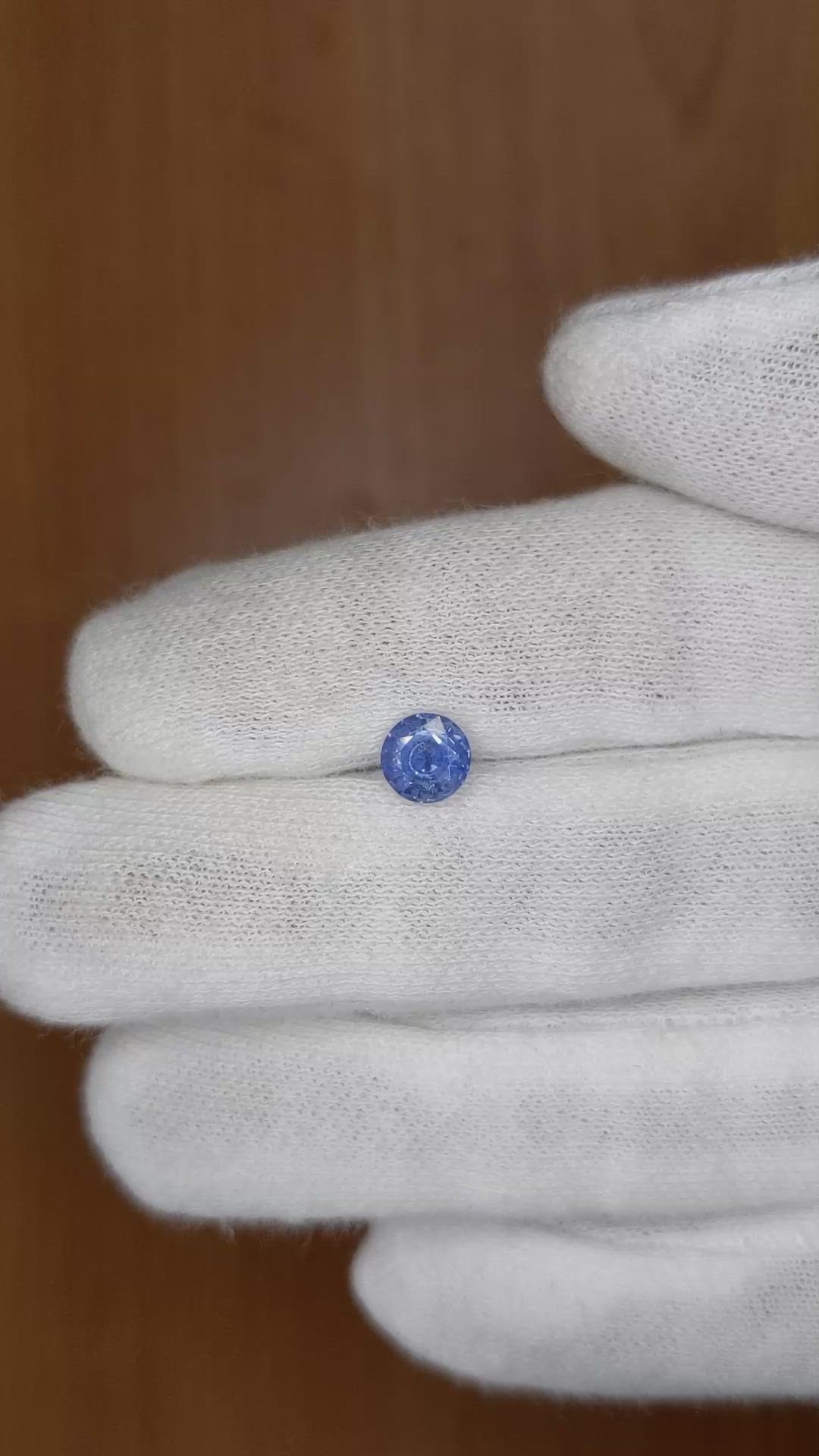 1.04 Ct. Blue Sapphire from Ceylon (Sri Lanka) Size Video