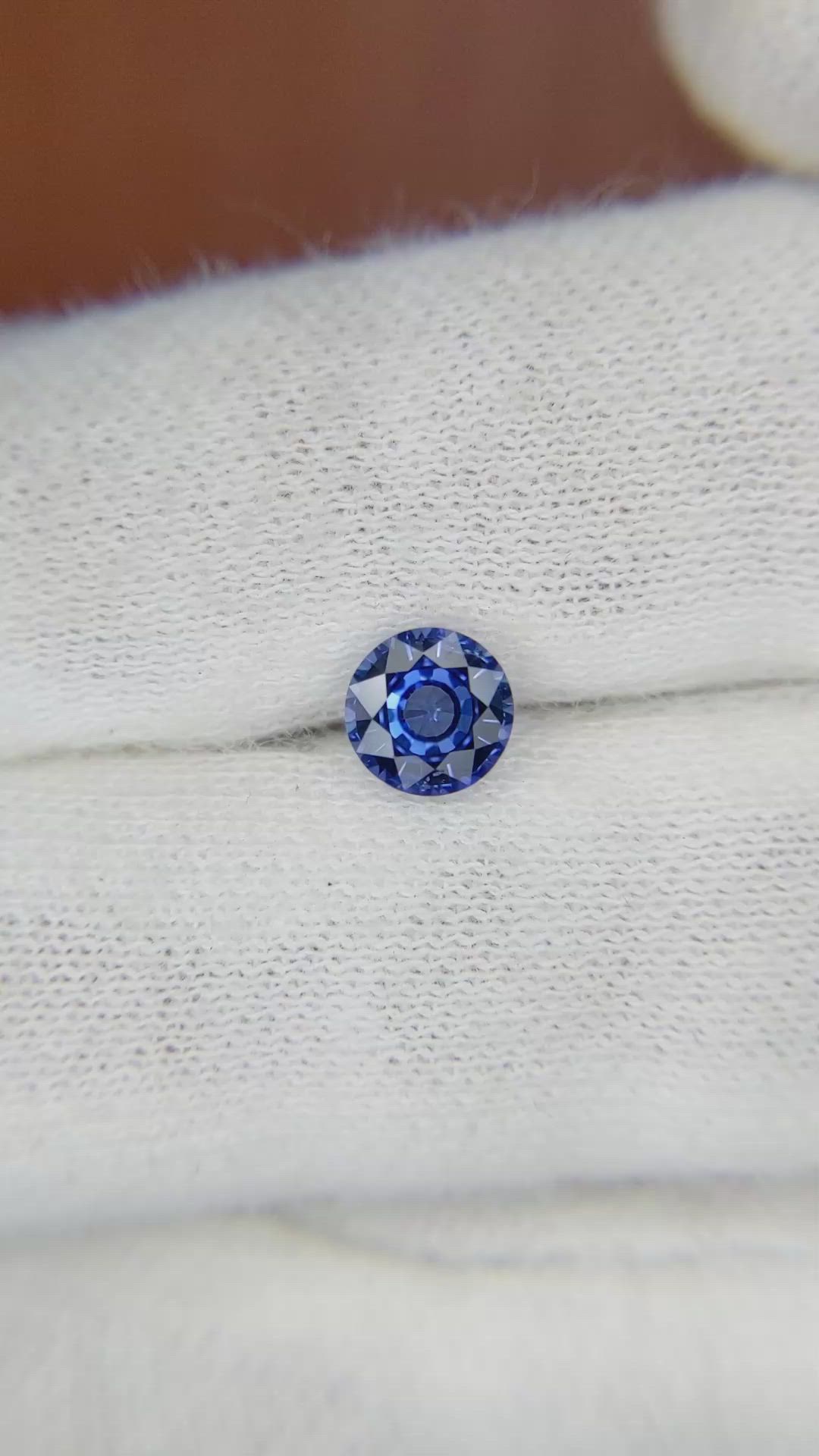 0.91 Ct. Blue Sapphire from Ceylon (Sri Lanka) Size Video