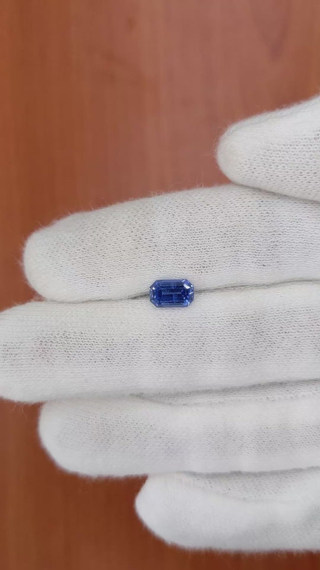 1.15 Ct. Blue Sapphire from Ceylon (Sri Lanka) Size Video
