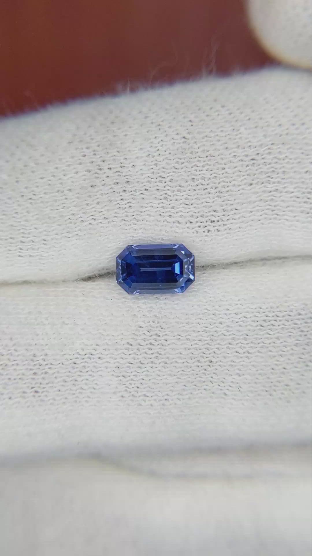 1.15 Ct. Blue Sapphire from Ceylon (Sri Lanka) Size Video