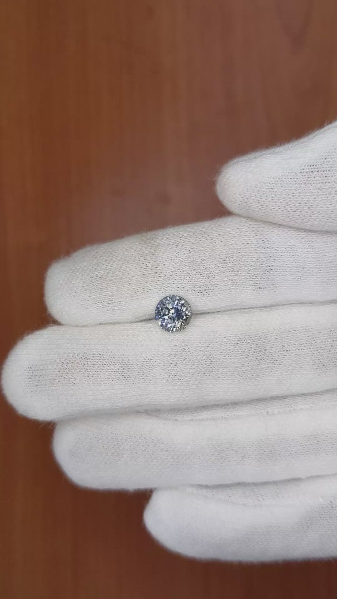 1.59 Ct. Bi Color Sapphire from Ceylon (Sri Lanka) Size Video