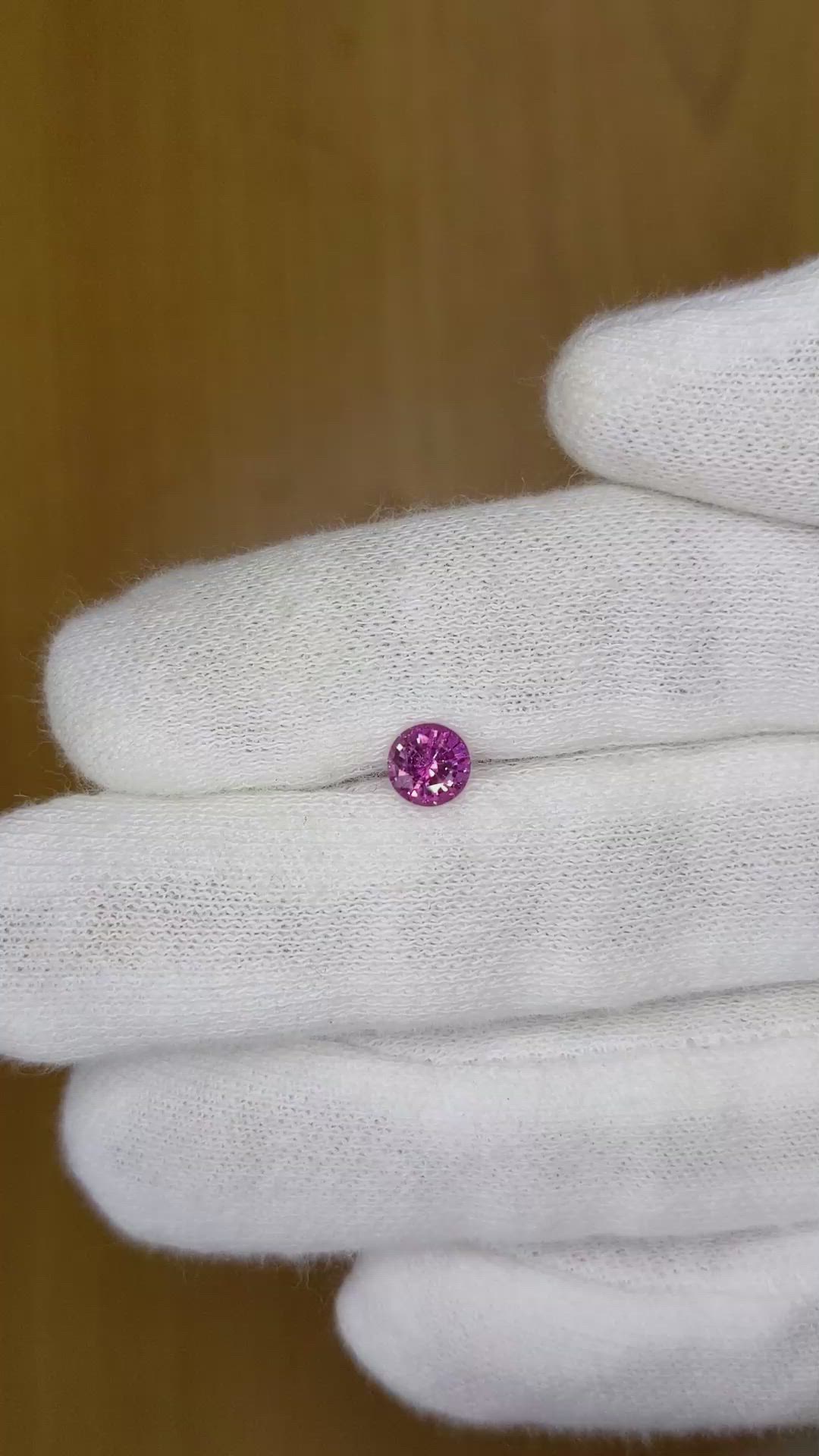 0.69 Ct. Pinkish Purple Sapphire from Ceylon (Sri Lanka) Size Video