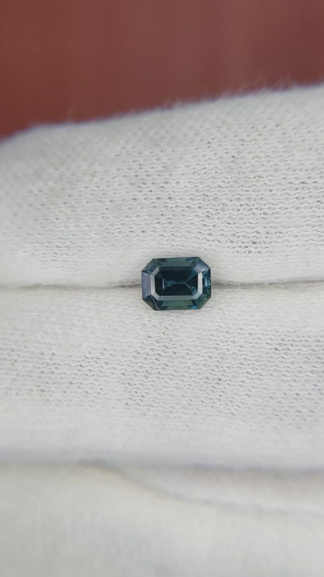 0.91 Ct. Sapphire from Madagascar Size Video