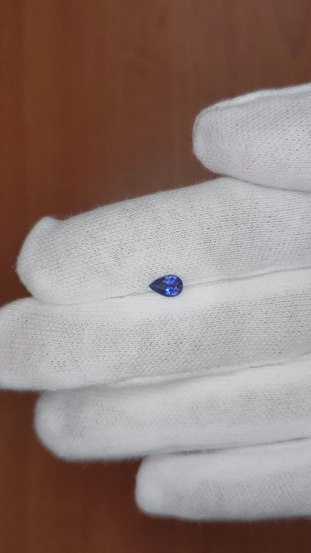 0.45 Ct. Blue Sapphire from Ceylon (Sri Lanka) Size Video