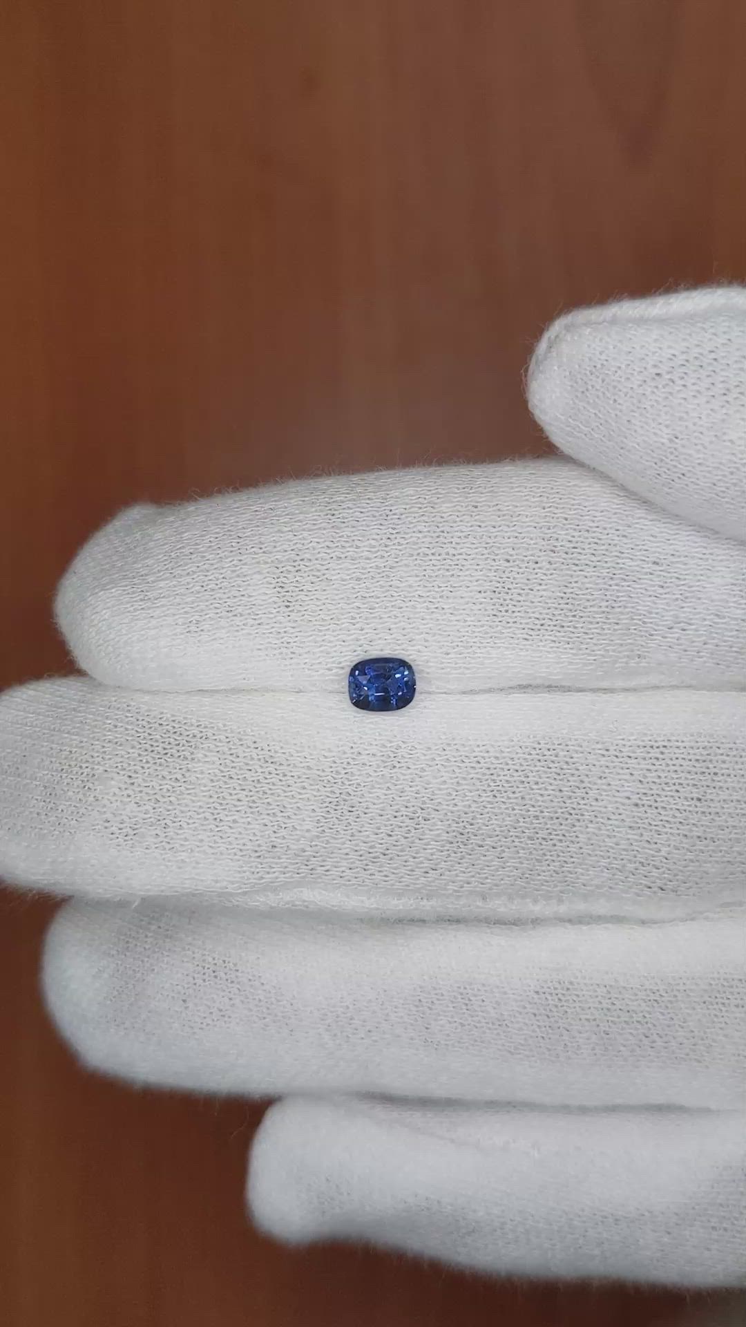 0.52 Ct. Blue Sapphire from Ceylon (Sri Lanka) Size Video