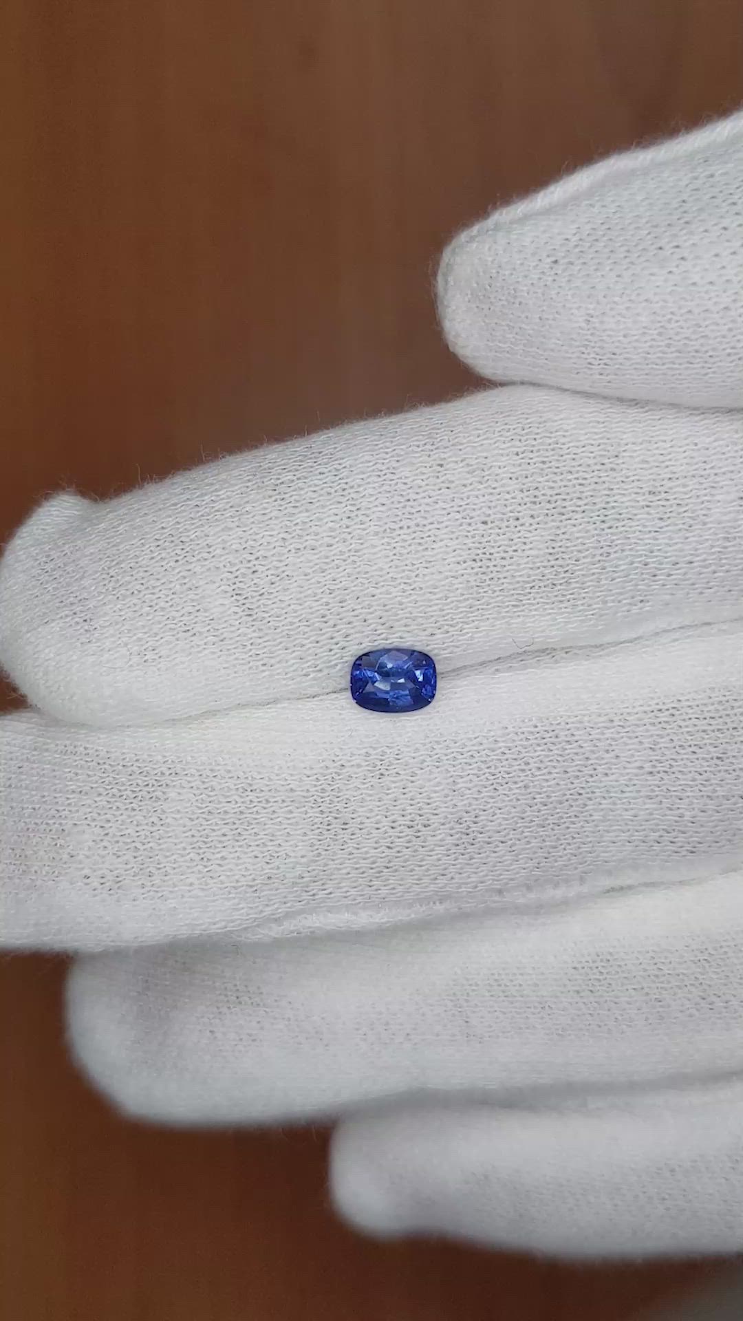0.60 Ct. Blue Sapphire from Ceylon (Sri Lanka) Size Video
