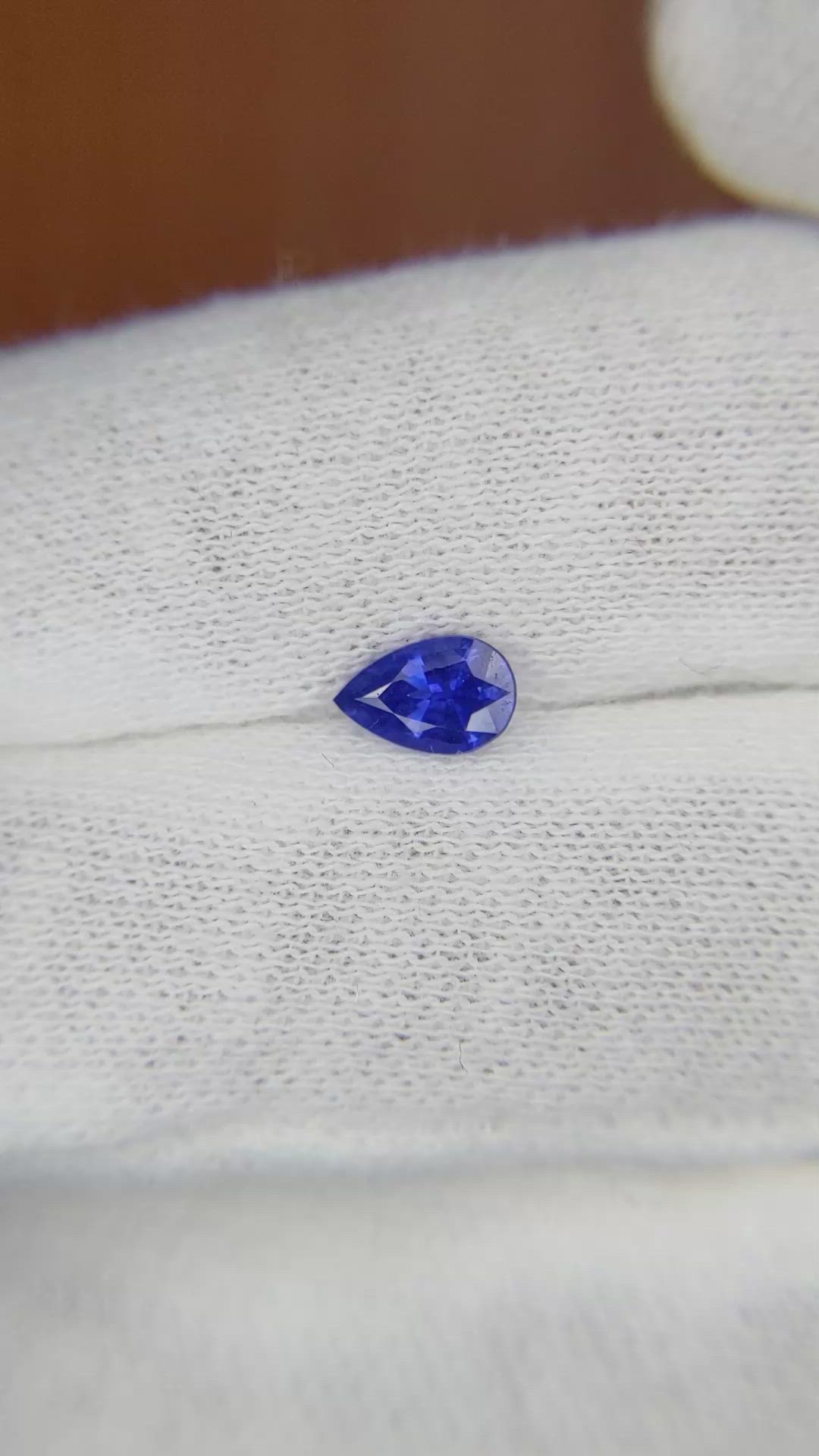0.60 Ct. Blue Sapphire from Ceylon (Sri Lanka) Size Video
