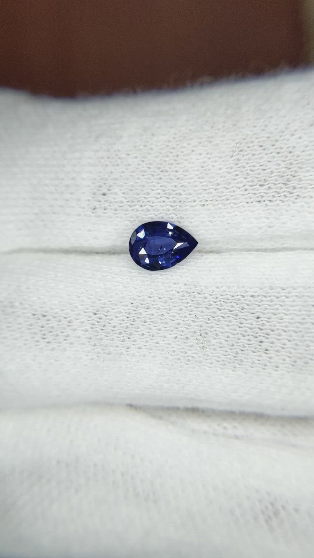 0.61 Ct. Blue Sapphire from Ceylon (Sri Lanka) Size Video